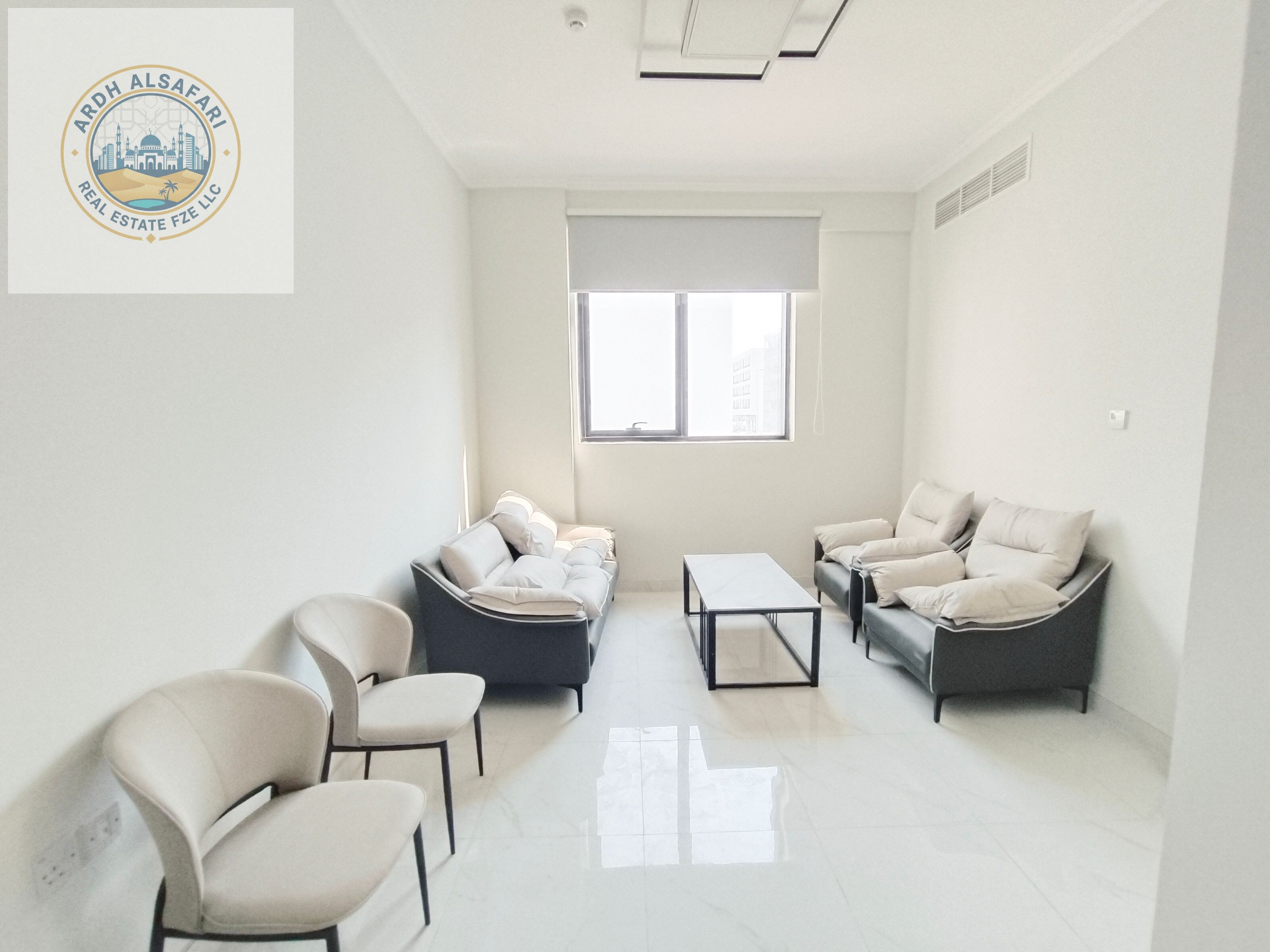 Like a brand new building furniture Spacious apartment 1bhk for family in a reasonable price at a prime location