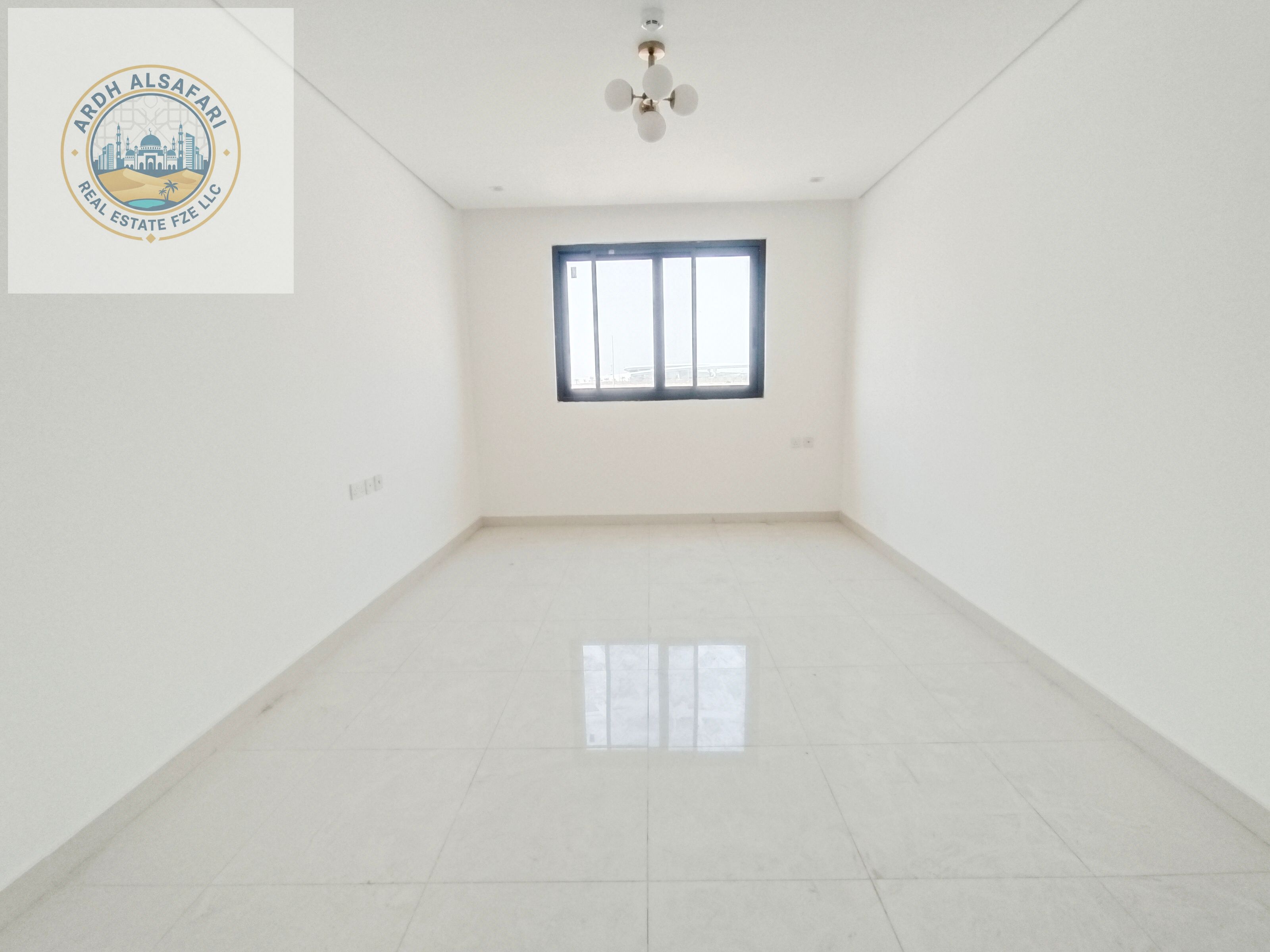 Brand name building spacious apartment 1bhk for family with big balcony in a reasonable price at a prime location