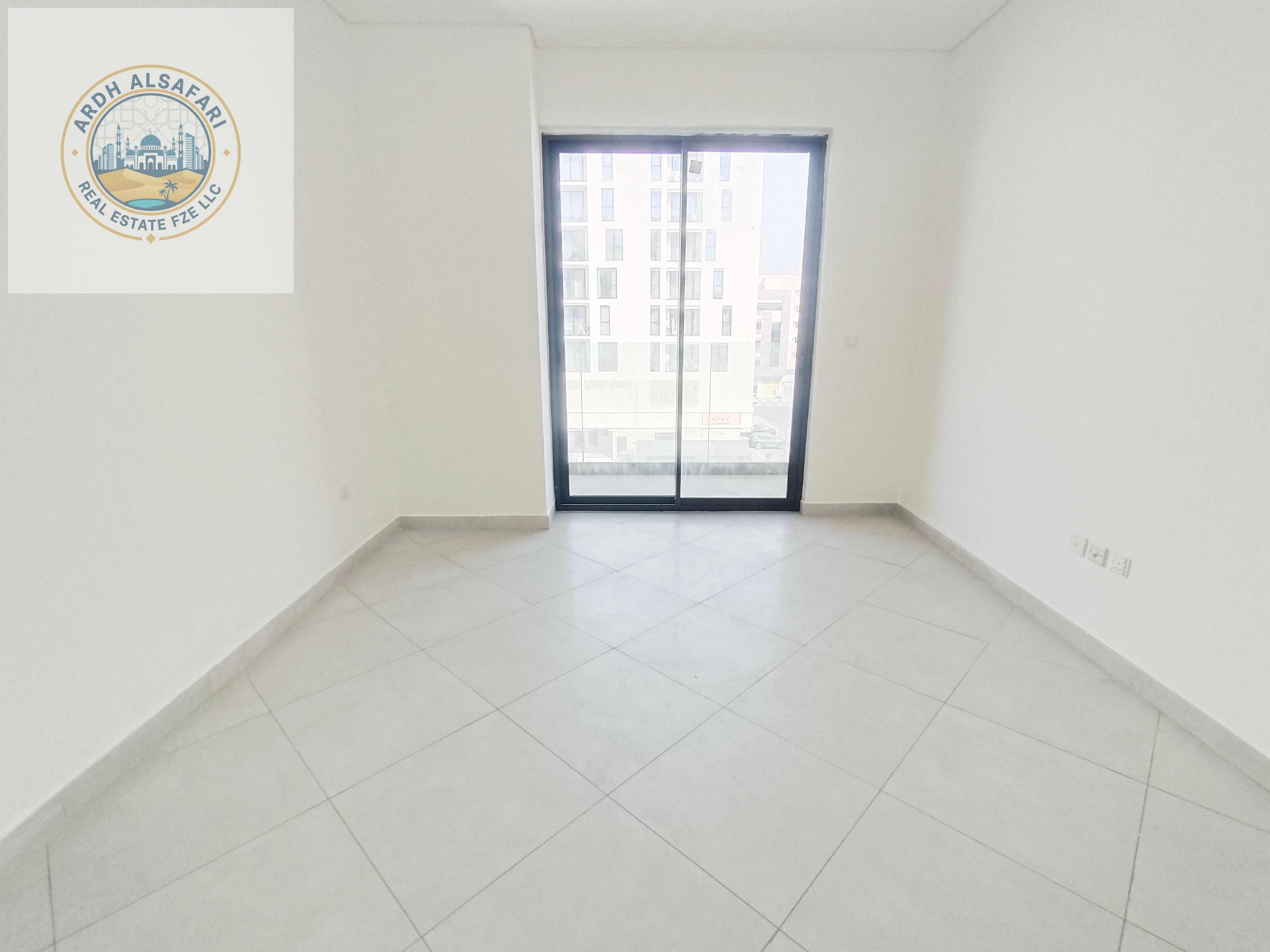12 cheque payment limited offer spacious apartment 2bhk for family in a reasonable price at a prime location