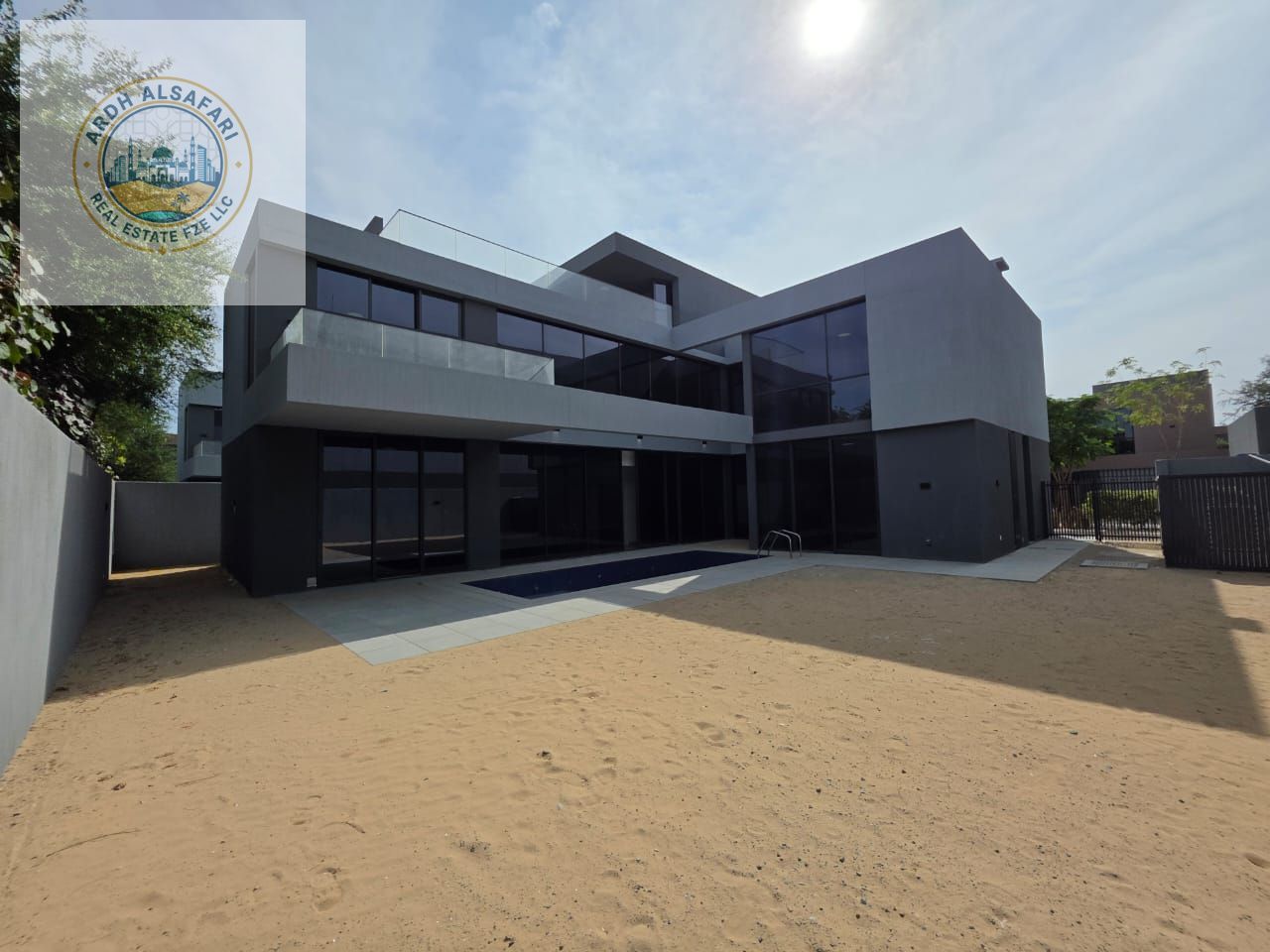 Luxurious 5BR with private pool+big terrace with all amenities in keya Massar just 340k