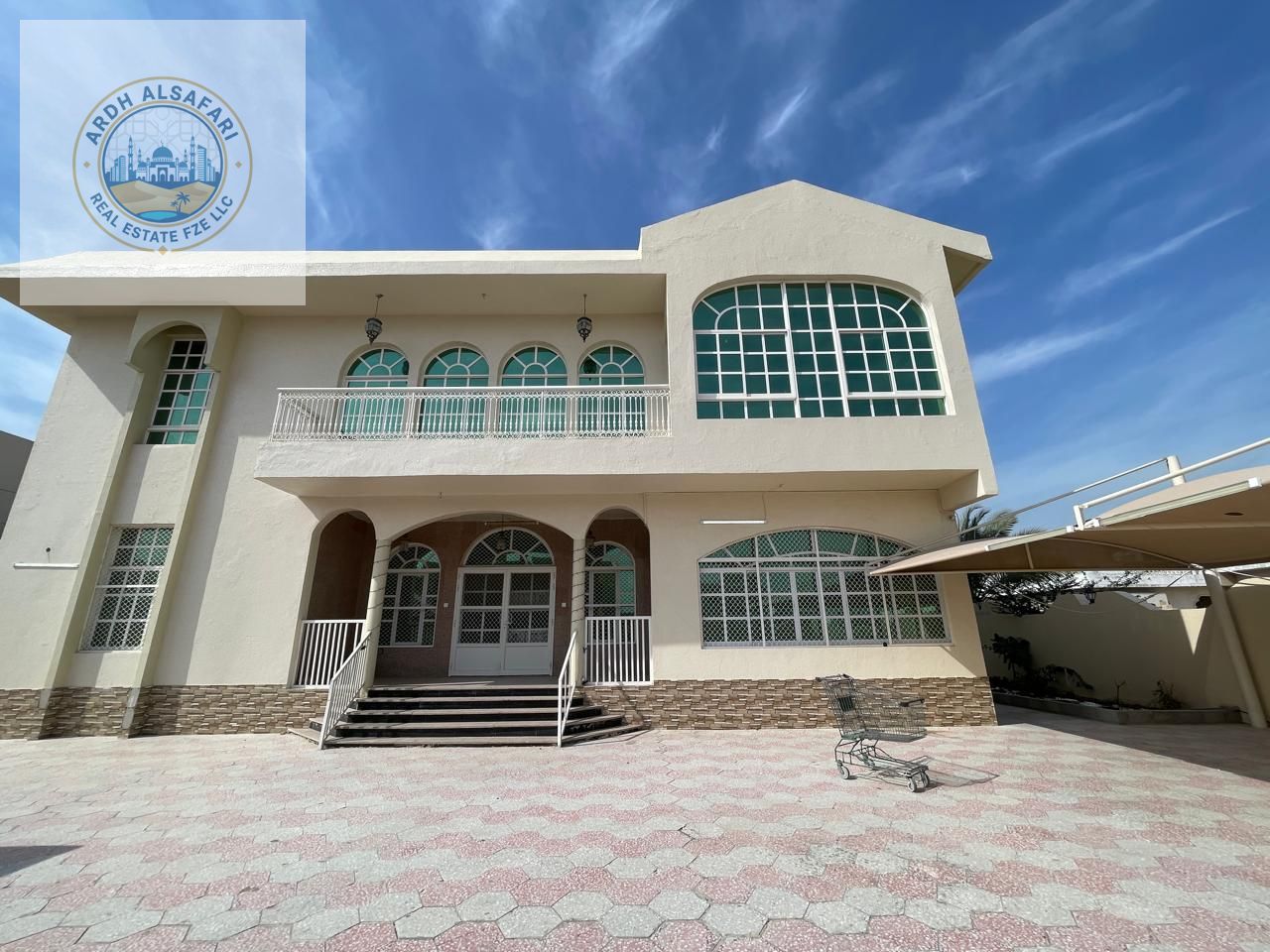Hot offer 5 bed villa with big space + maid room just 120k in al nekhaliat Sharjah