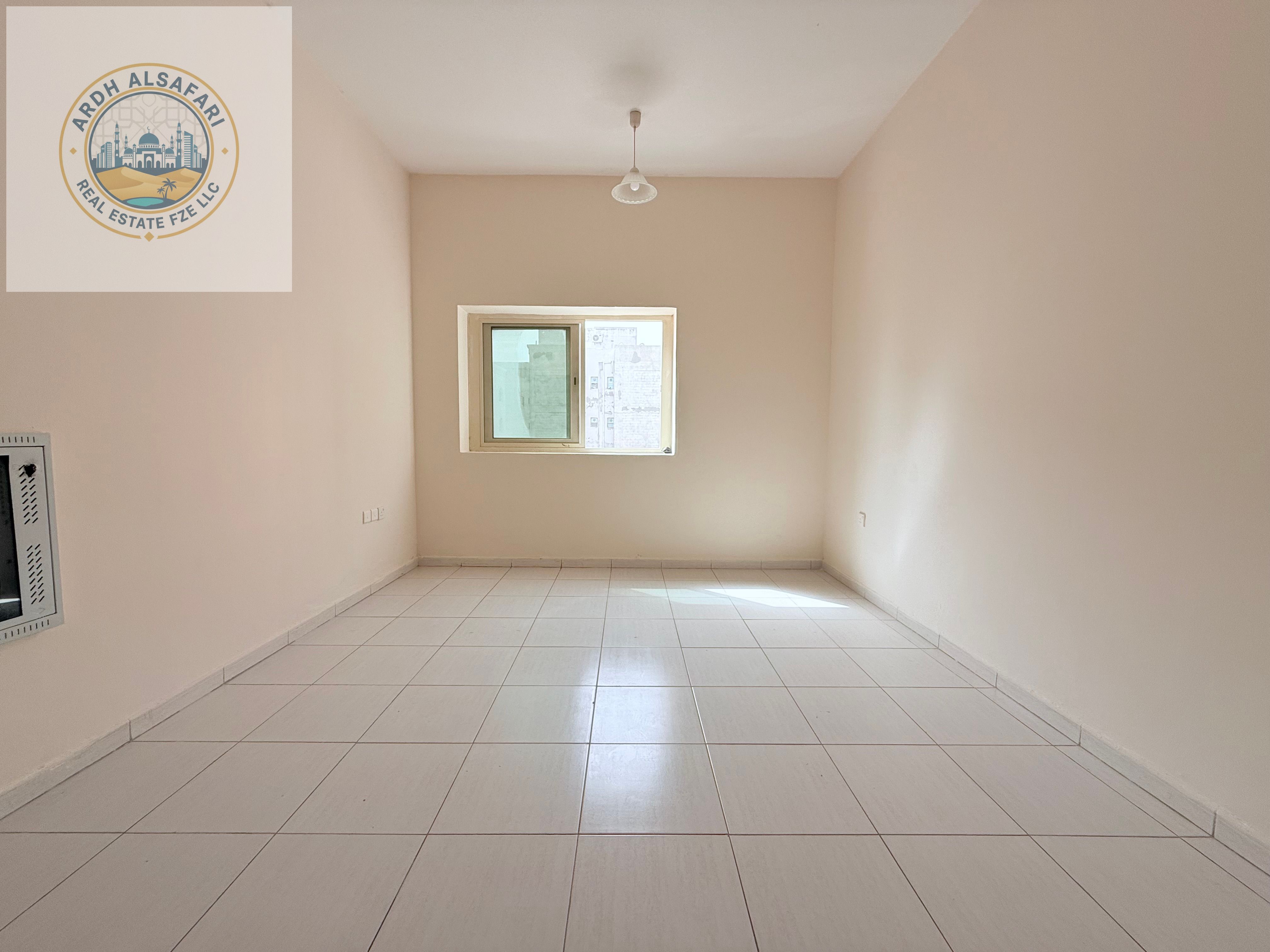 SPACIOUS ONE BEDROOMHALL // NO CASH DEPOSIT // REASONABLE PRICE // FAMILY BUILDING // NEAR TO PARK ,GYM // COME AND VISIT HOPE SO YOU LIKE IT