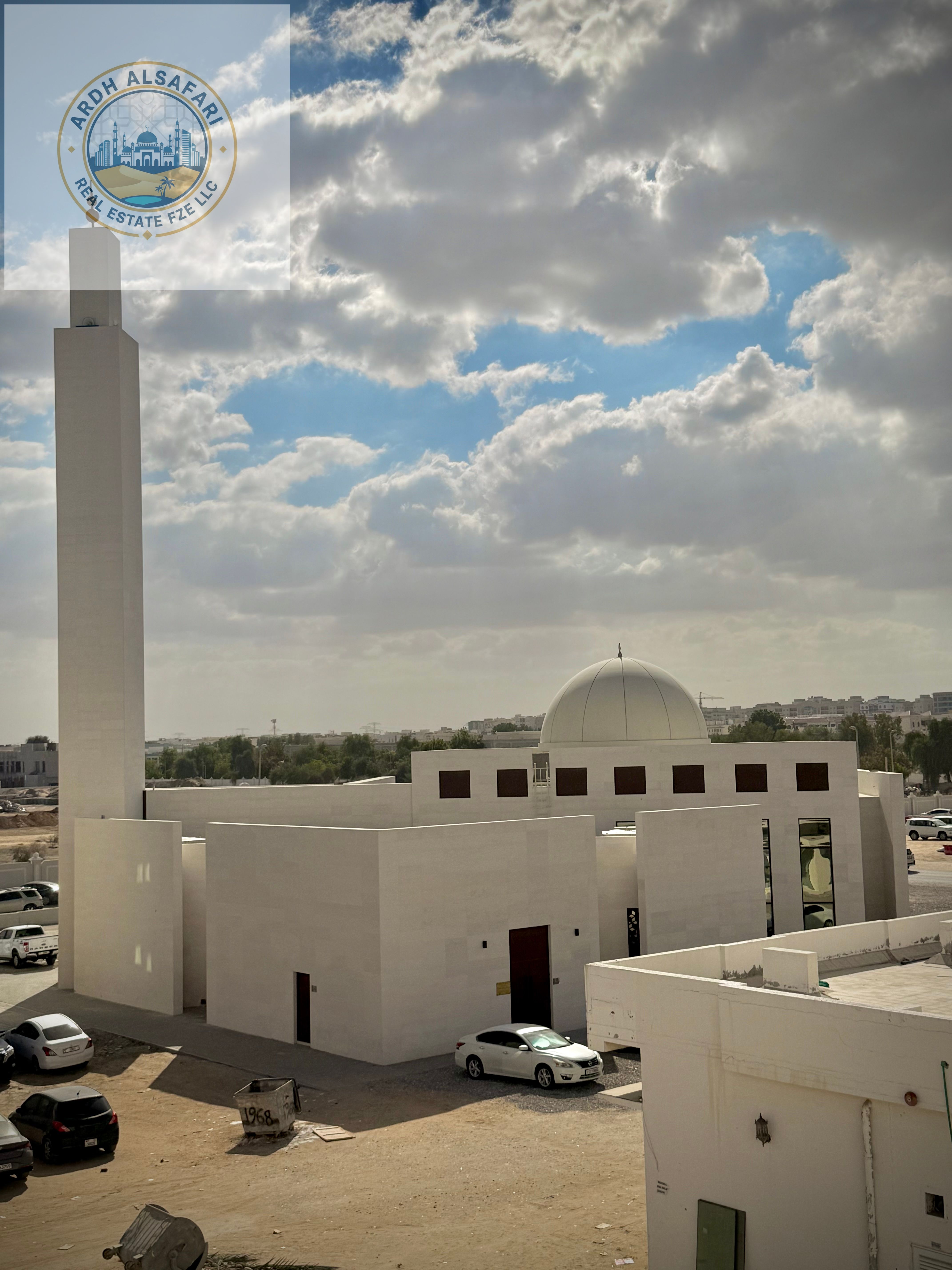 SPACIOUS STUDIO // SEPARATE KITCHEN // CHEAPEST PRICE // FAMILY BUILDING // EASY ACCESS TO DUBAI. COME AND VISIT HOPE SO YOU LIKE IT