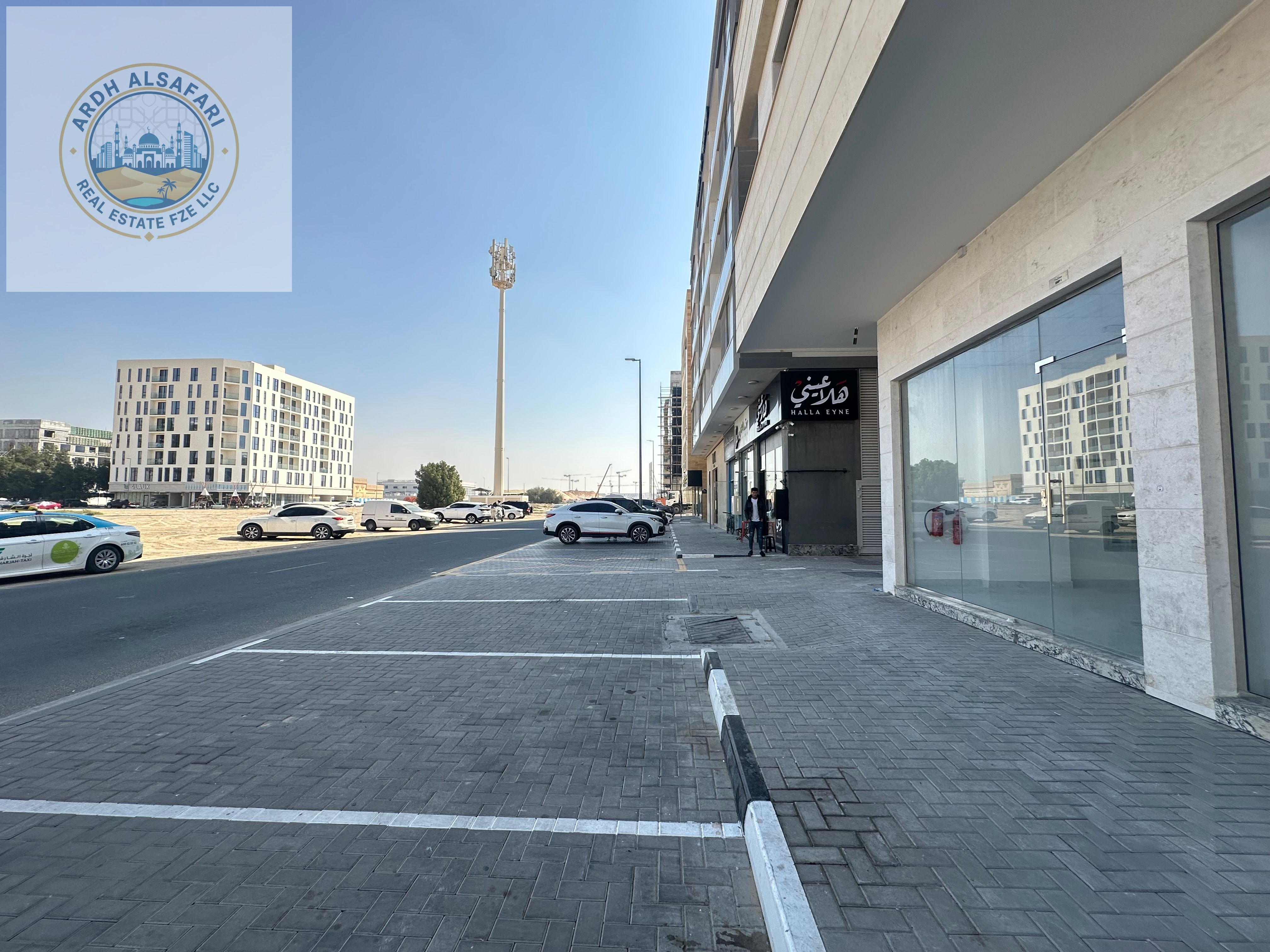 Prime location front of Calaro shop available brand new with bath for Any bussnies