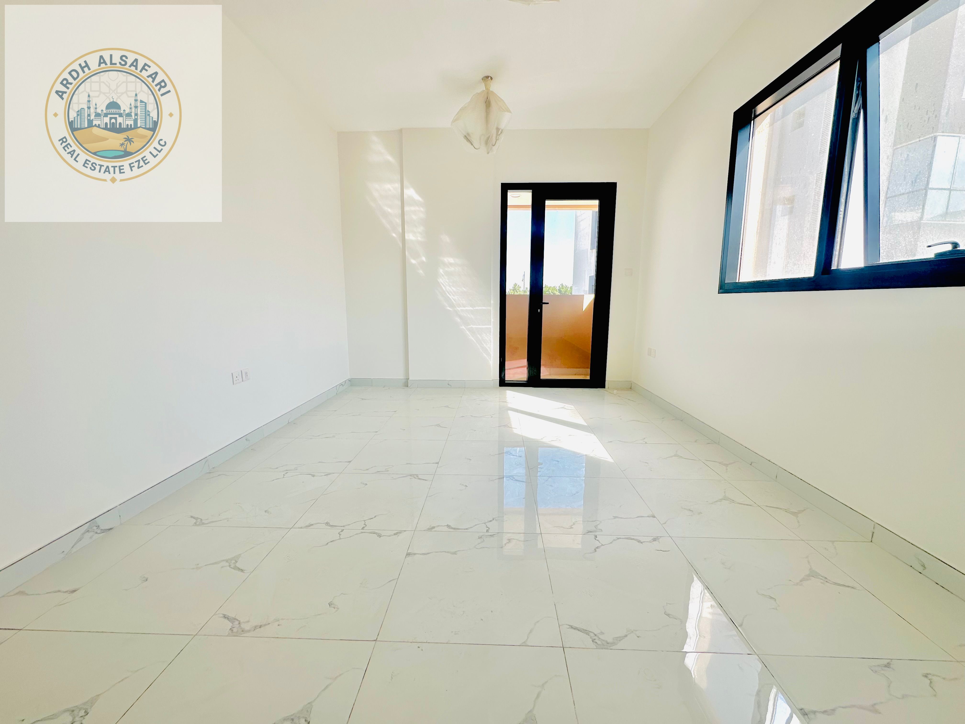 Brand new 1 bhk with balcony All amanities for family ready to move