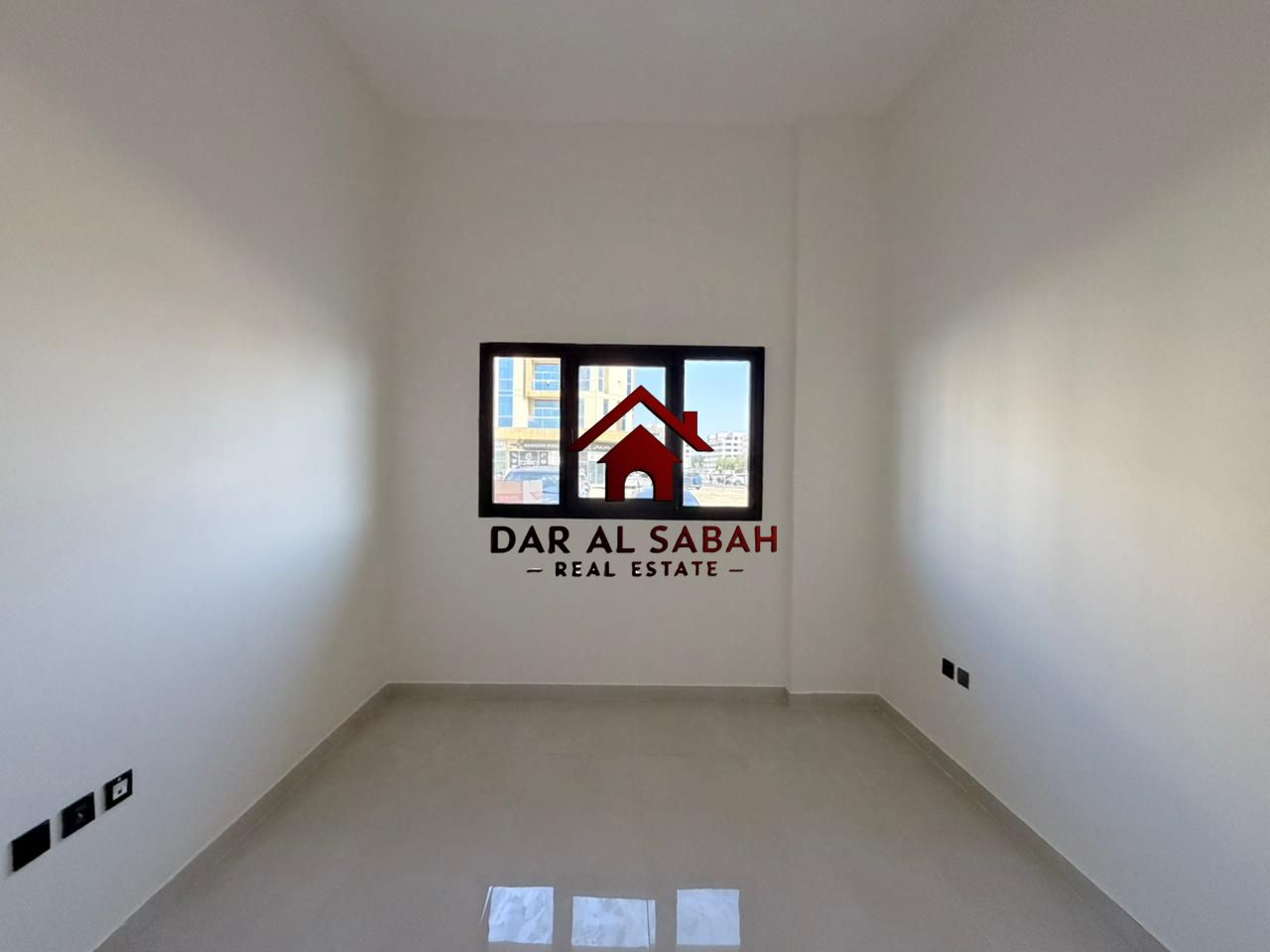 Family Residence/ 6 cheques payment/ deposit cash/ ready to move!