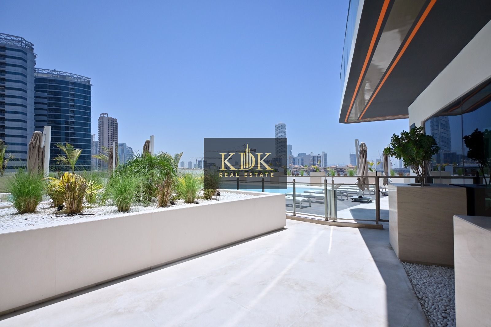 Community View | Higher Floor | Fitted Kitchen