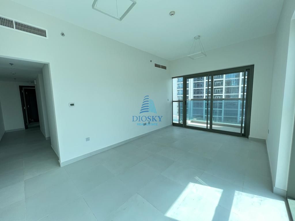 Big Layout | Kitchen Appliances | Ready to Move