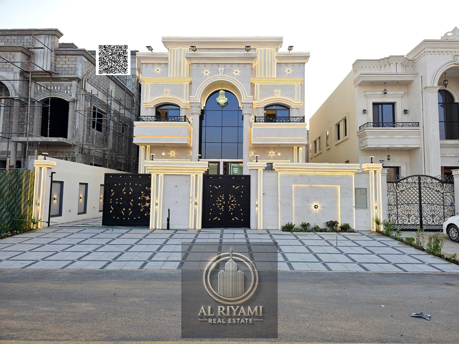 Luxury Classic Villa With Rooftop For Sale Helio2