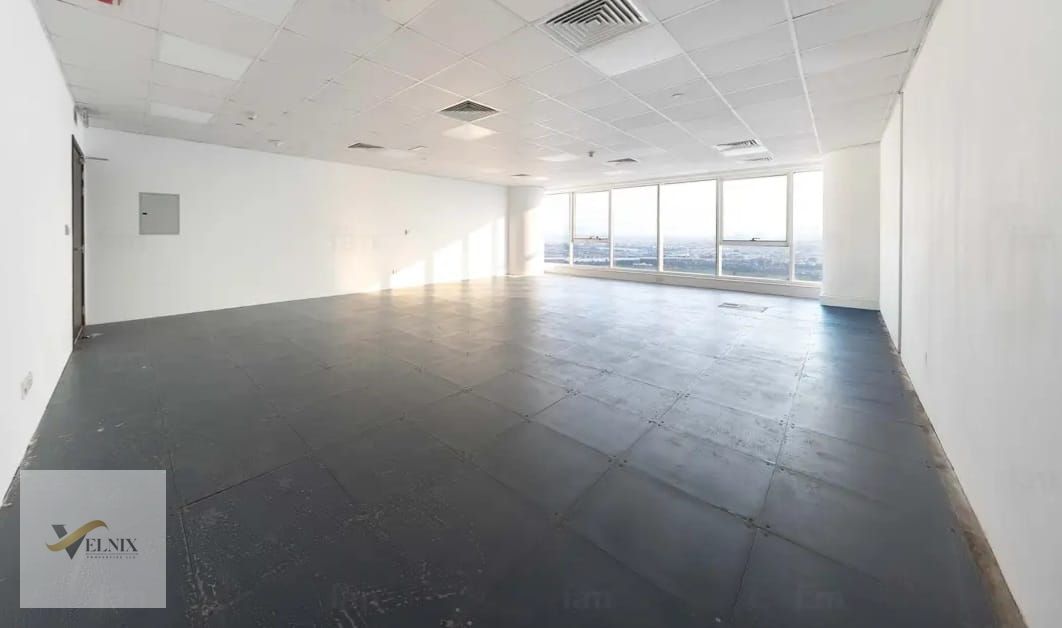 Higher Floor | Prime Location I Open Layout I Race Course View