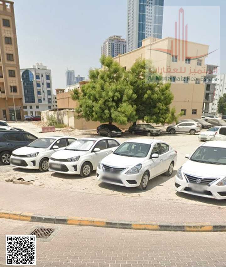 For sale in Ajman, Al Nakheel, residential/commercial, G+6, area 8800 sq ft, corner plot on two streets, near the Corniche. Asking price 4,500,000 AED