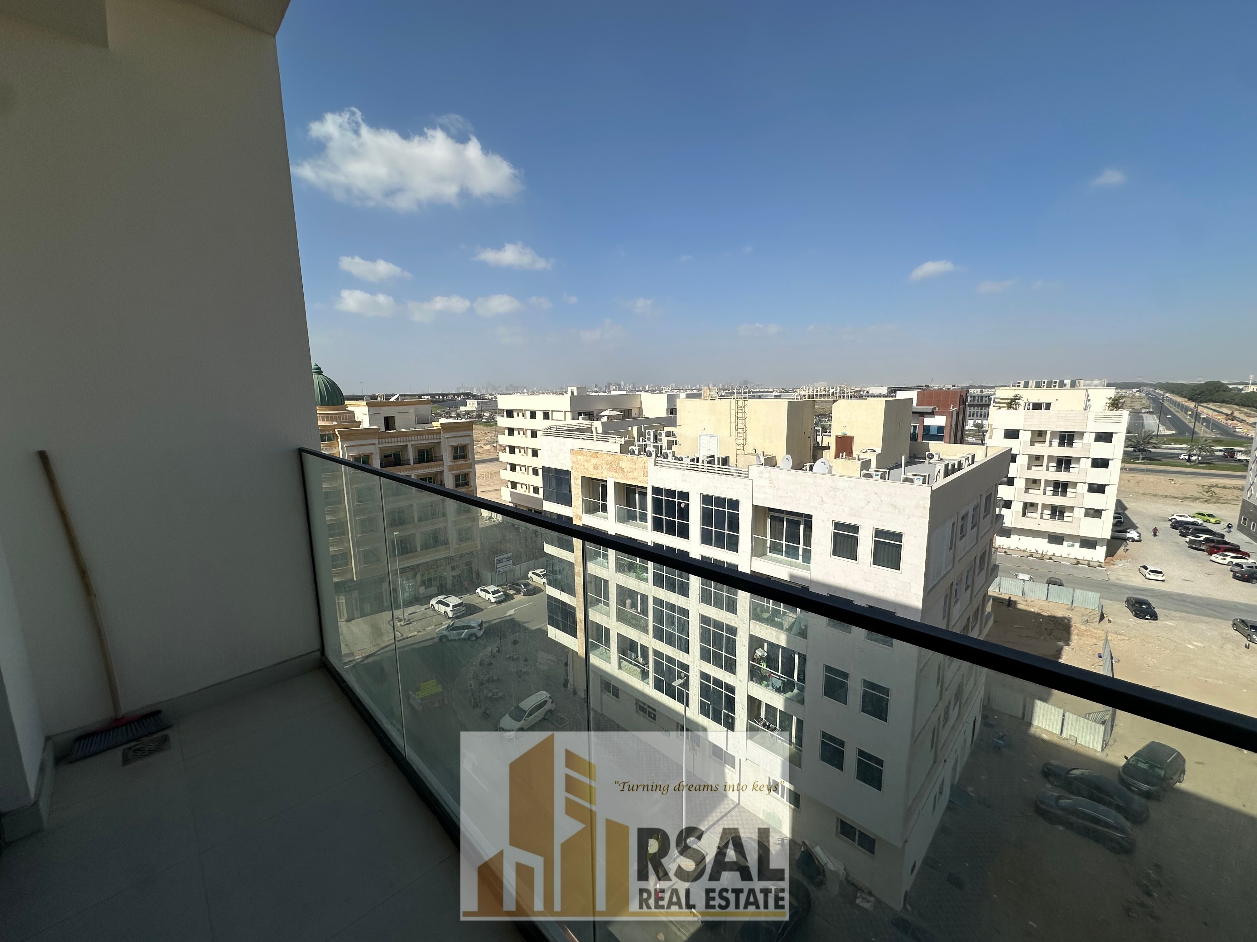 No commission // No Deposit cash // 12 cheques payment 2 bedroom apartment with pool