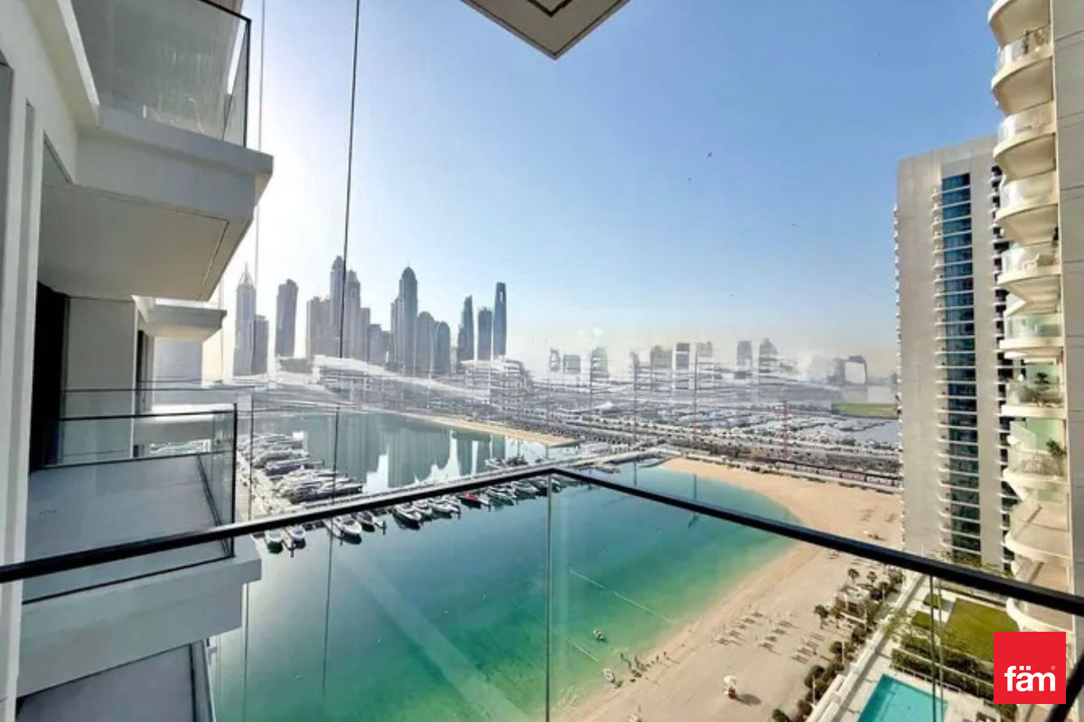 Sea Views | Palm Views | Luxury