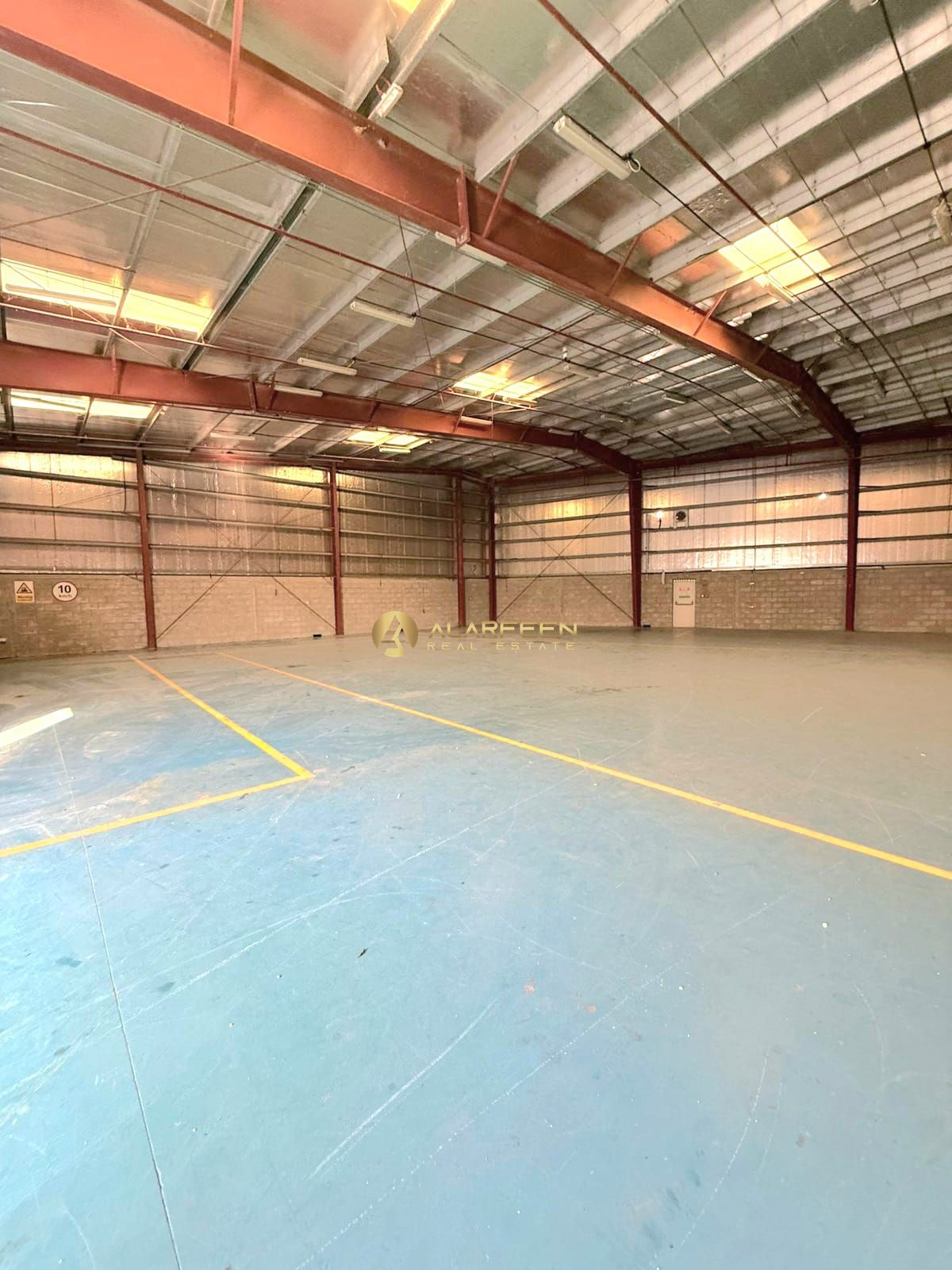 15437sqft / 200kw/ spacious warehouse