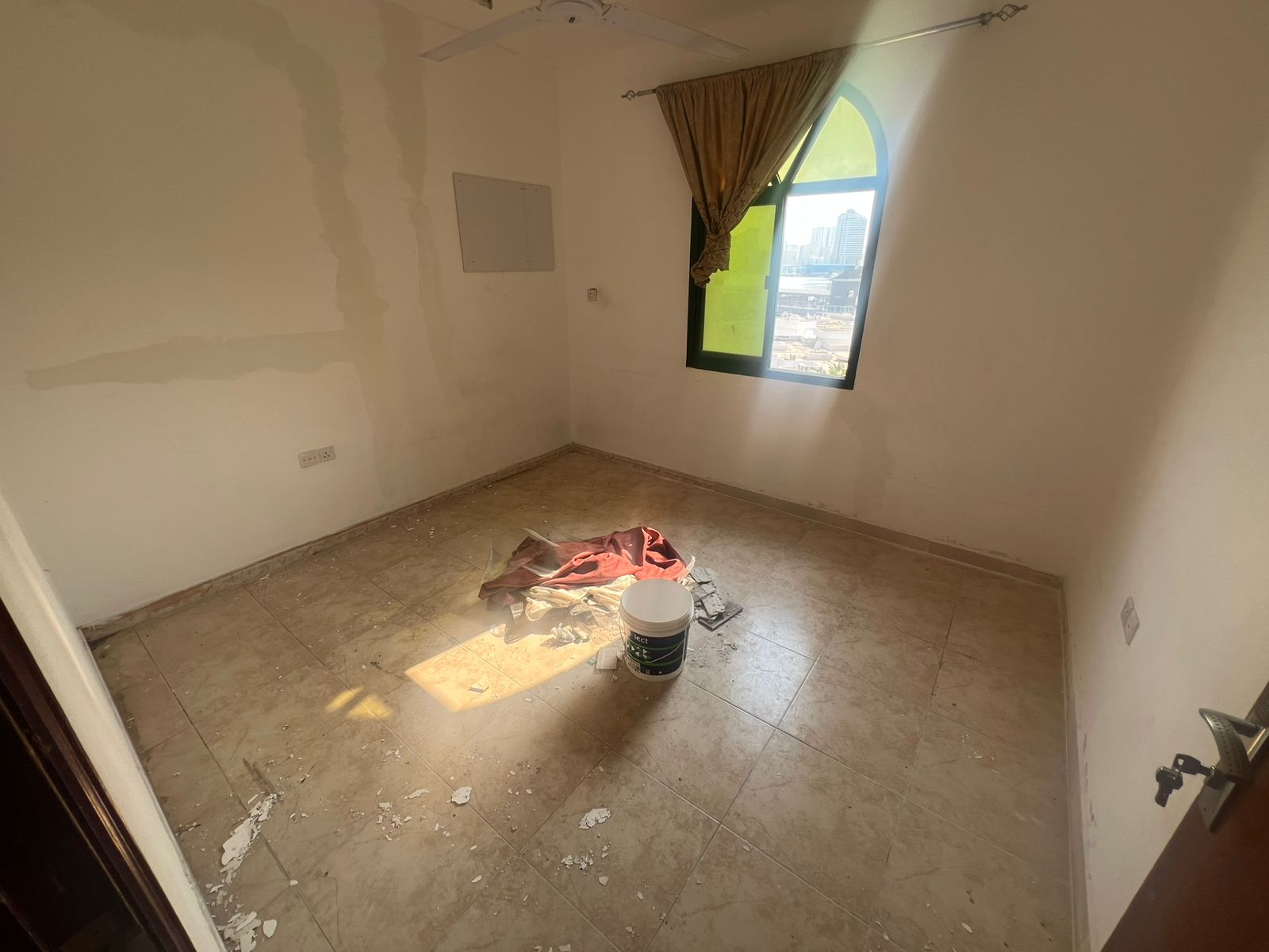1 Bedroom & Living Room for Annual Rent – Al Rashidiya 1, Ajman | Near Fish Market