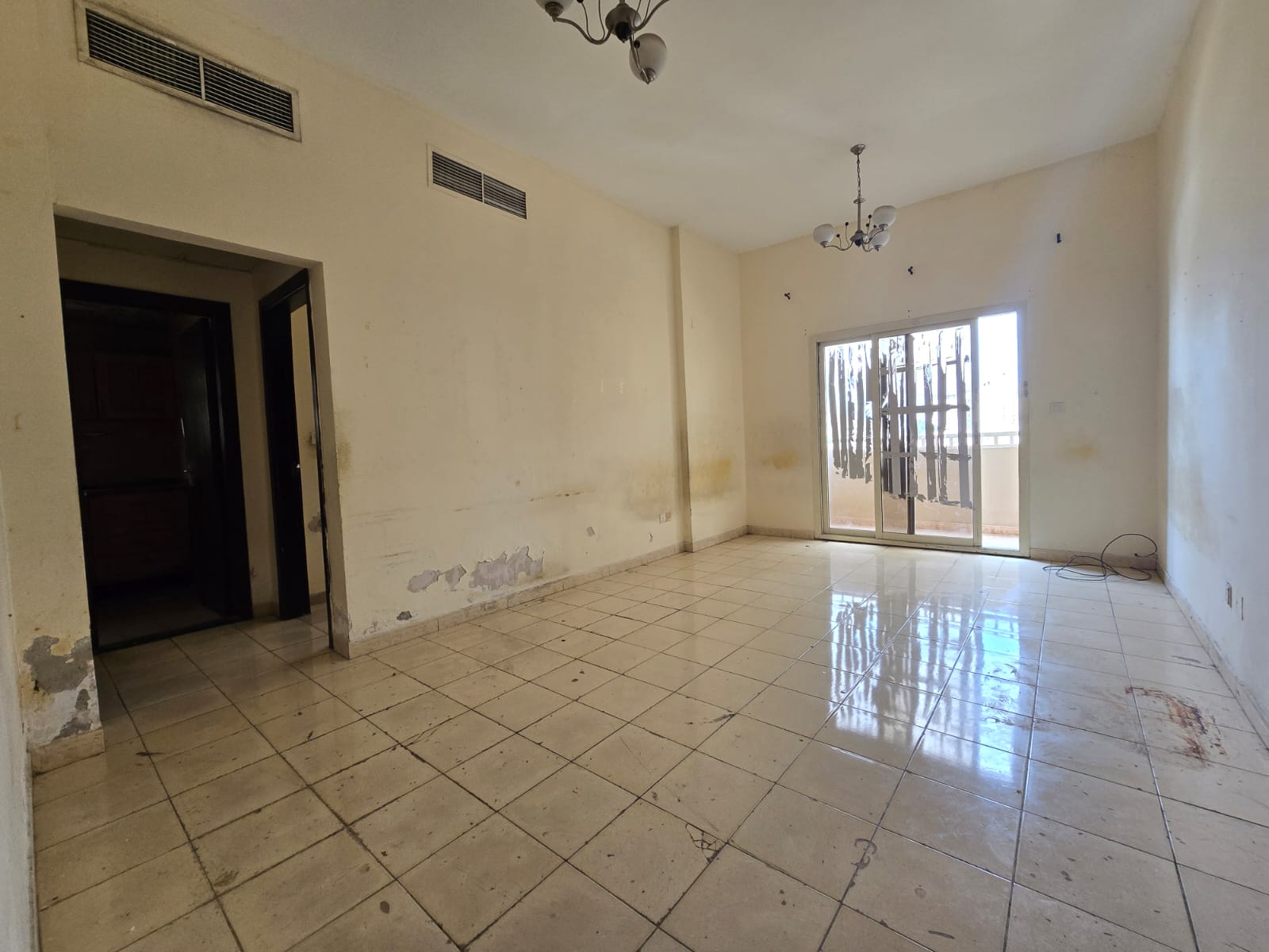 Spacious living, prime location, and an attractive price… don’t miss this opportunity