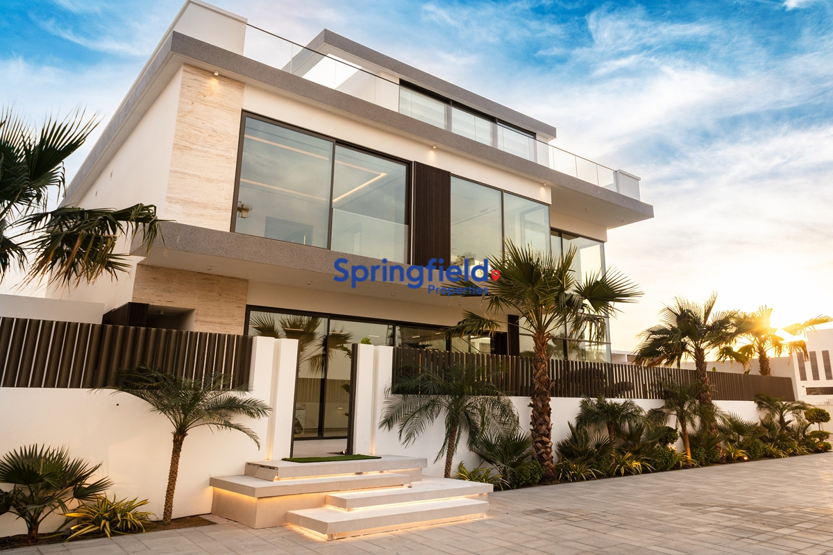 Luxury 6 Bedroom | Single Row | Custom Built