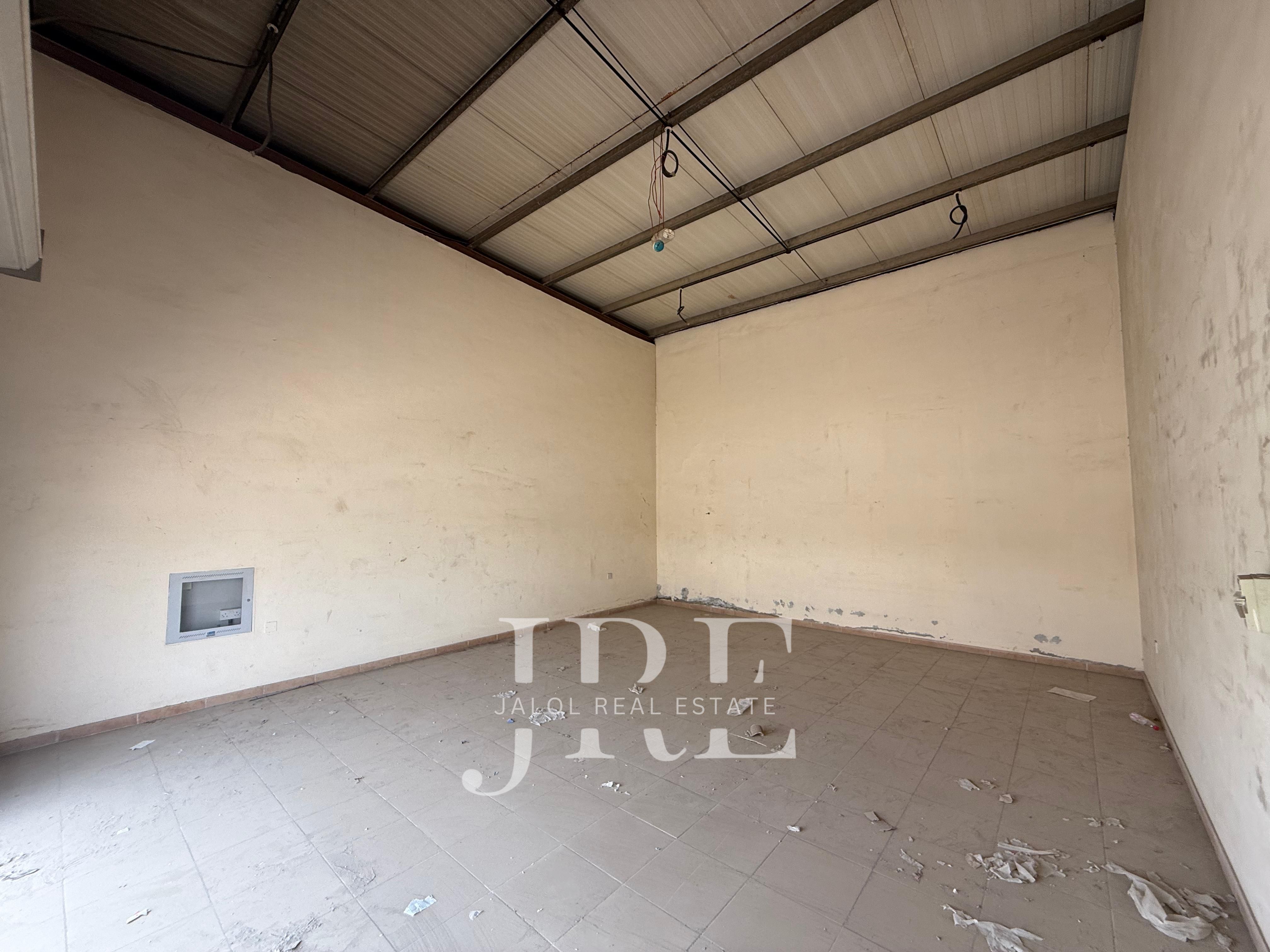 Warehouse for Rent in Al Sajaa, Sharjah