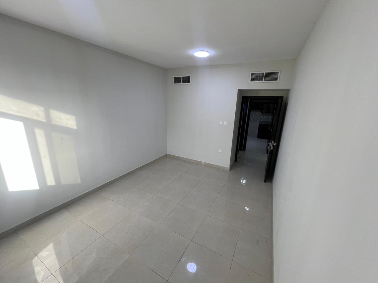 One-bedroom apartment for annual rent in Ajman – Prime location in Al Jurf 3 – Next to the Chinese Market – Near the Tribal Center Balcony Clean