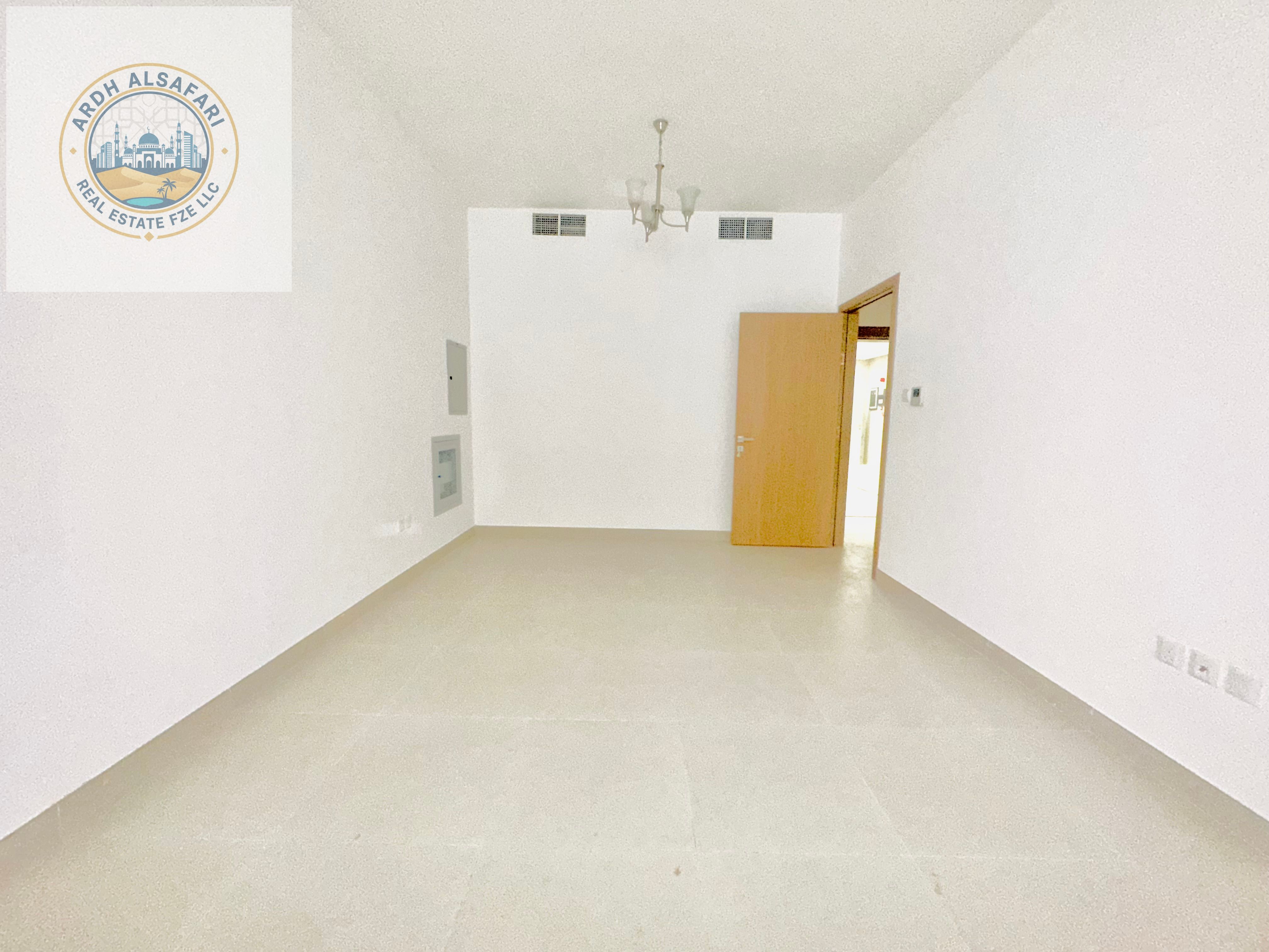 Brand new huge size 1 bhk with 2 bath ready to move you come and see hope you like it