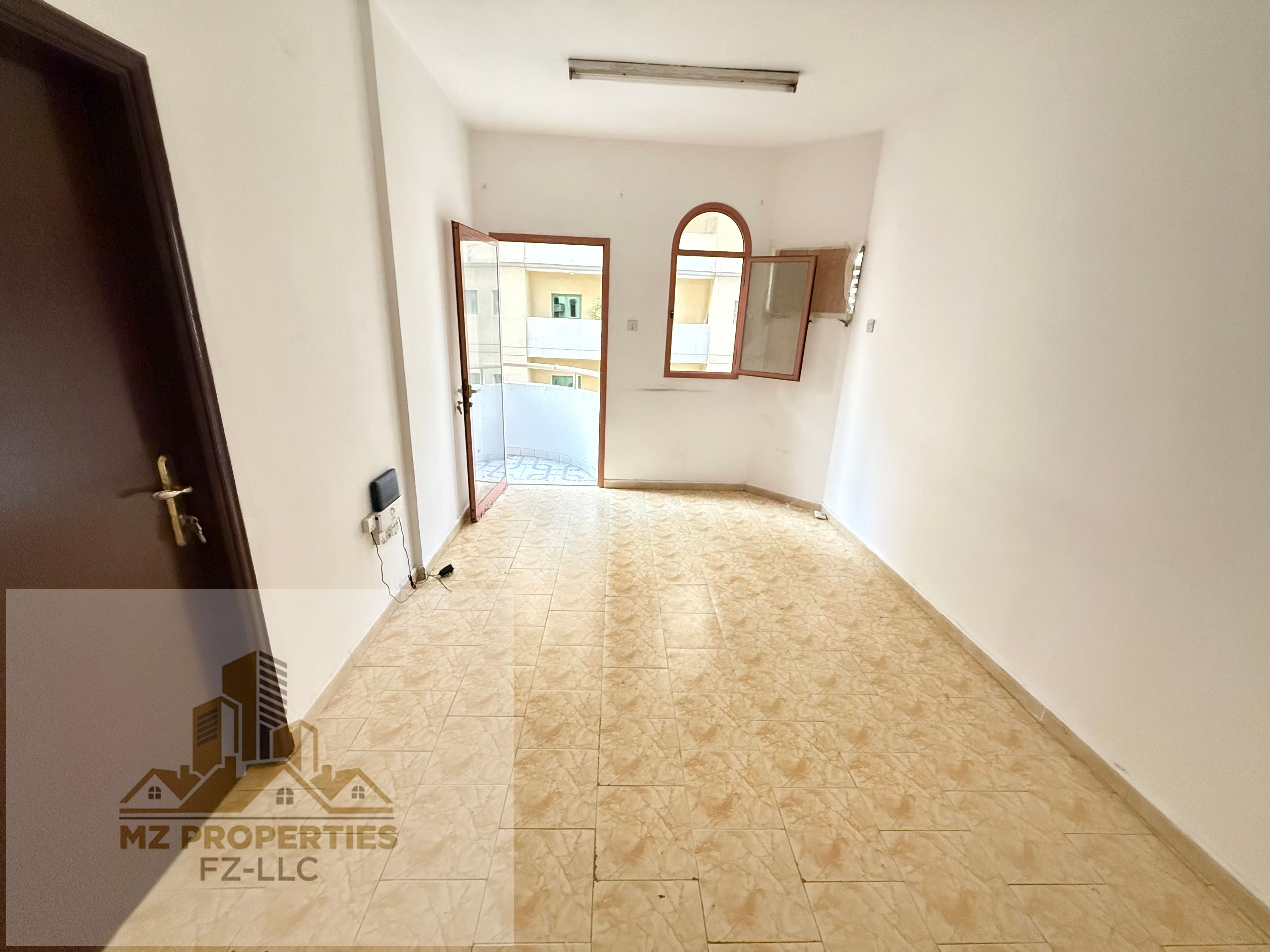 HOT OFFER !! CHIPPER PRICE !! 1 BEDROOM HALL WITH BALCONY FAMILY BUILDING IDEAL LOCATION !! IN 26,999