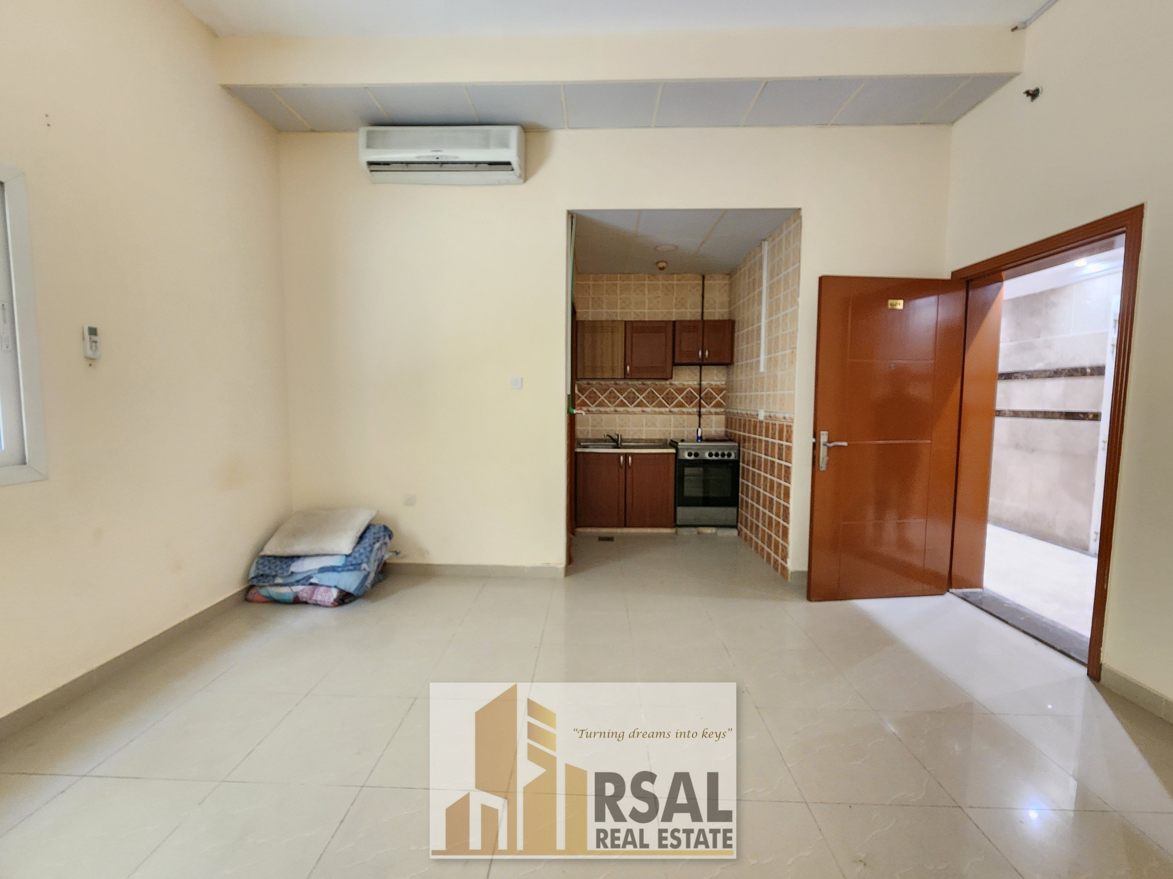 FOR BECHLOUR BIG SIZE STUDIO EASY WAY TO DUBAI