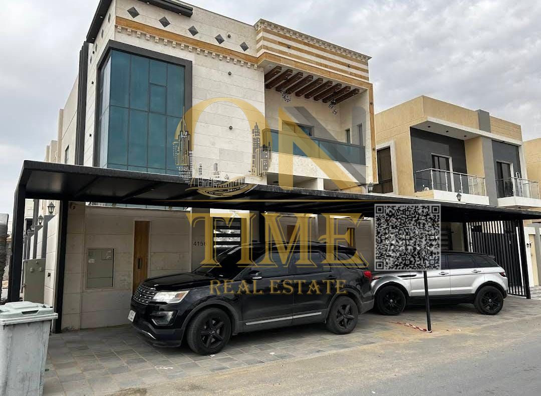 Master bedrooms / Large area / Shaded parking
