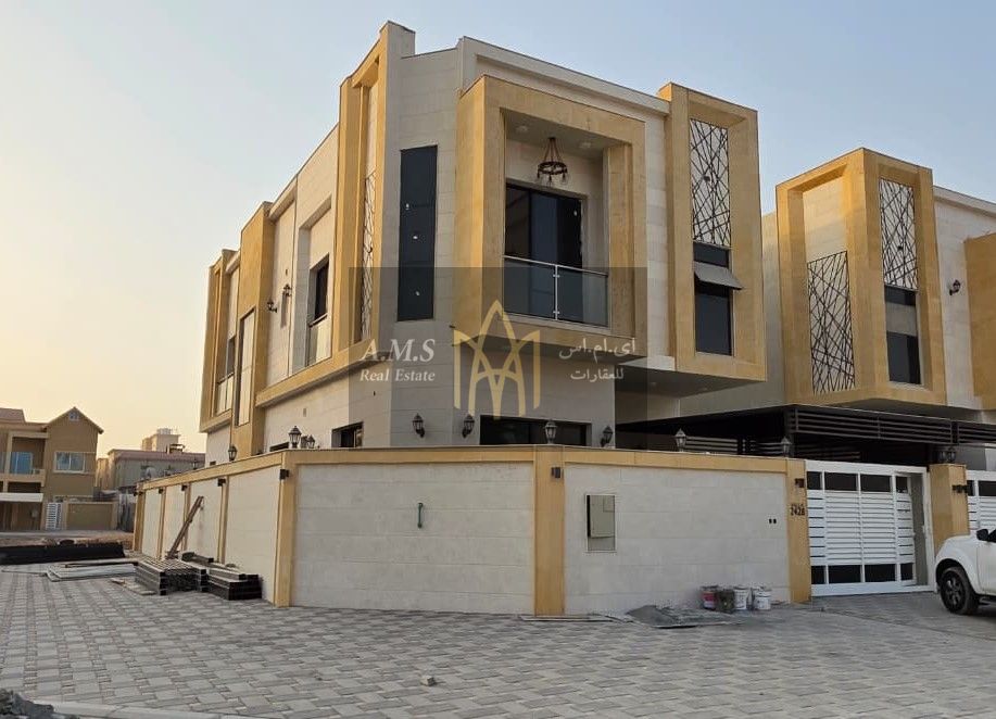 New And Corner Villa For Sale In A Strategic And Privileged Location
