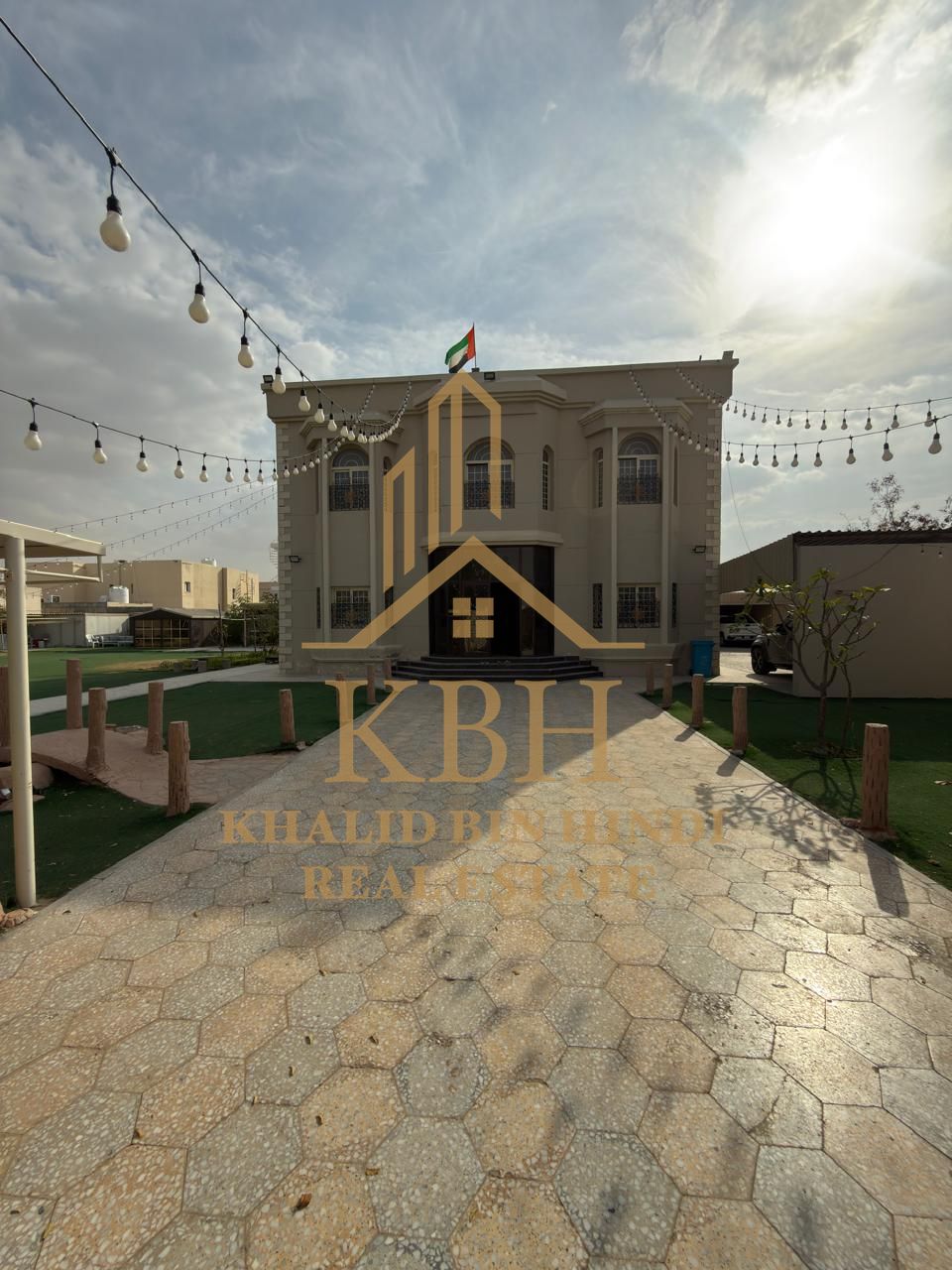 Prestigious Luxury Corner Villa for Sale in Al Rahmaniya Keshisha 2 on Two Streets with Exceptional Land