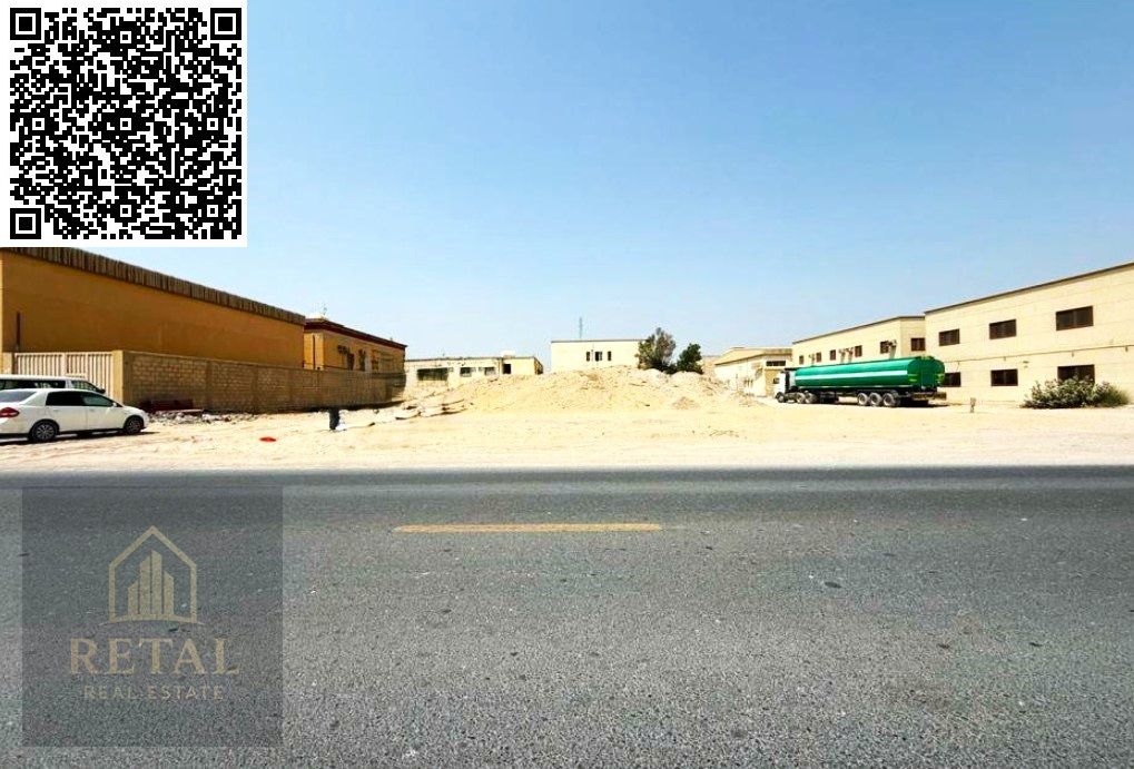 For sale: Corner industrial land on the main street, at a good price, suitable for all purposes.