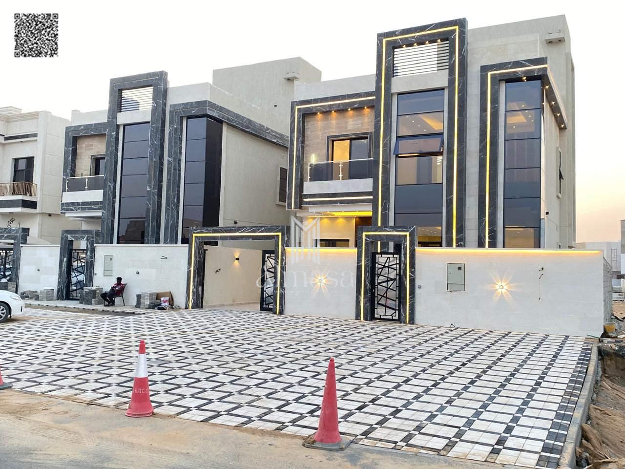 Villa for rent in Al Zahiyah area, very prime location, close to all services, near the mosque and close to Sheikh Mohammed Bin Zayed Road.