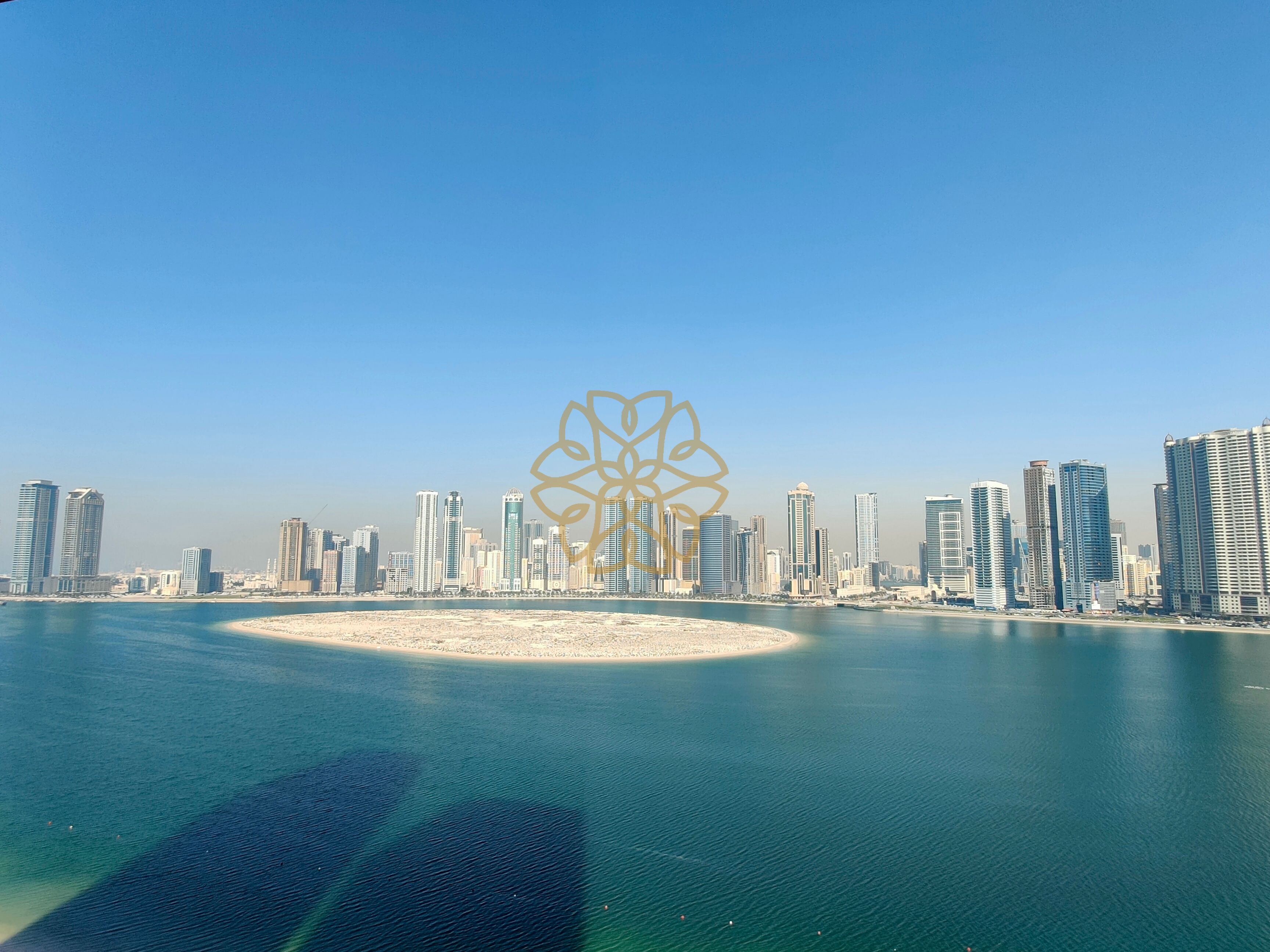 Panoramic Lake View| Free AC,Parking,H. C| Luxury 3BR | Master,Maids,Wardrobes| Al Khan