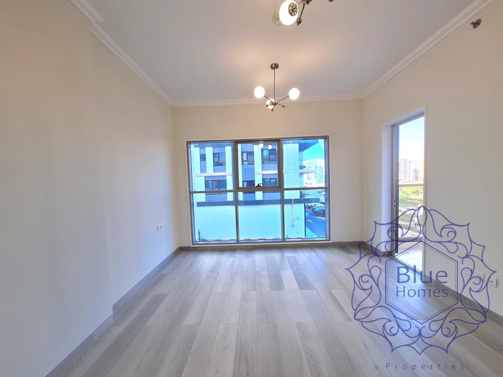 Spacious 3BR+Maids study / Vacant / inquire now