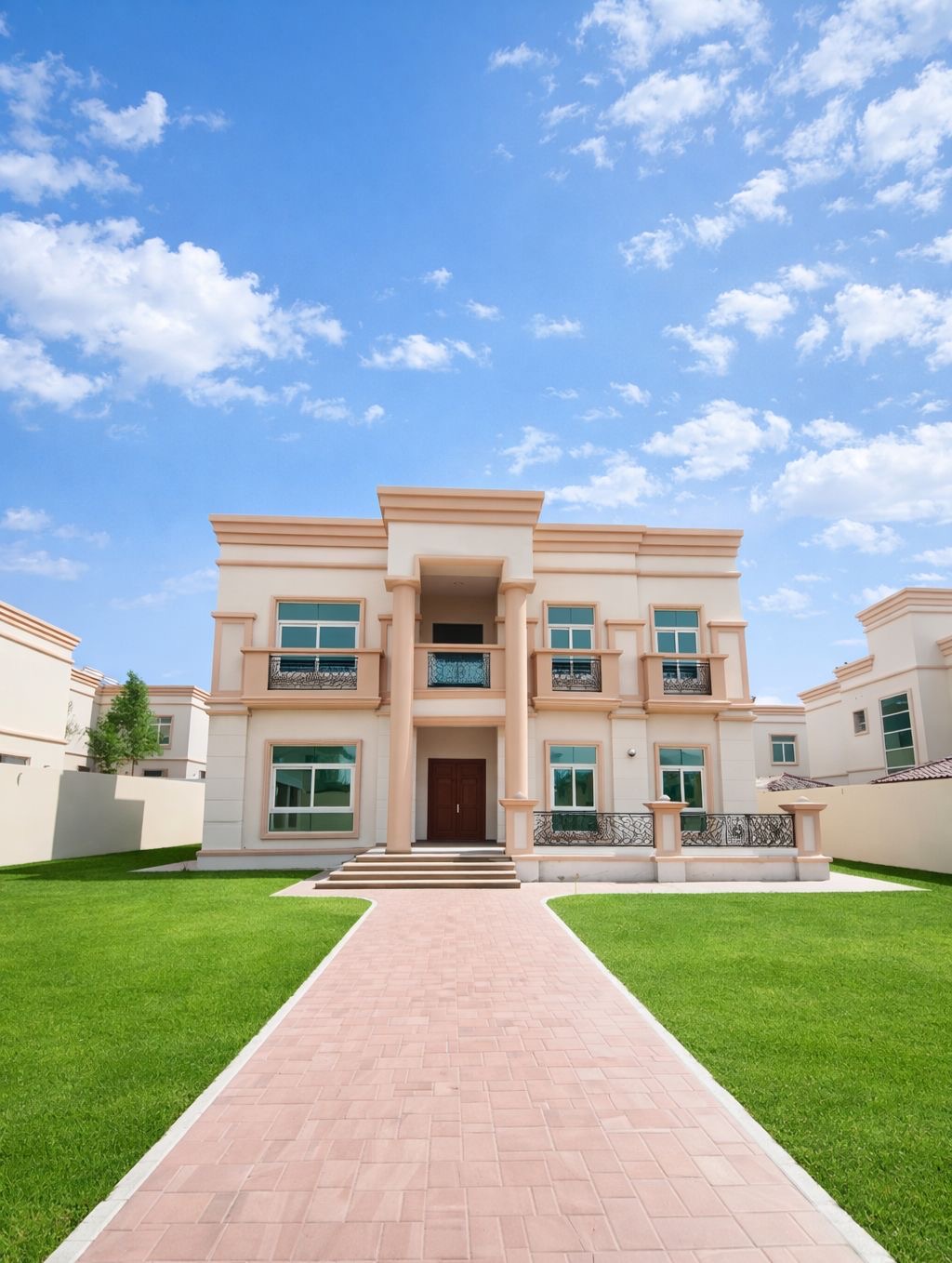 Amazing offer 4 Badroom villa with garden and garden price 170k