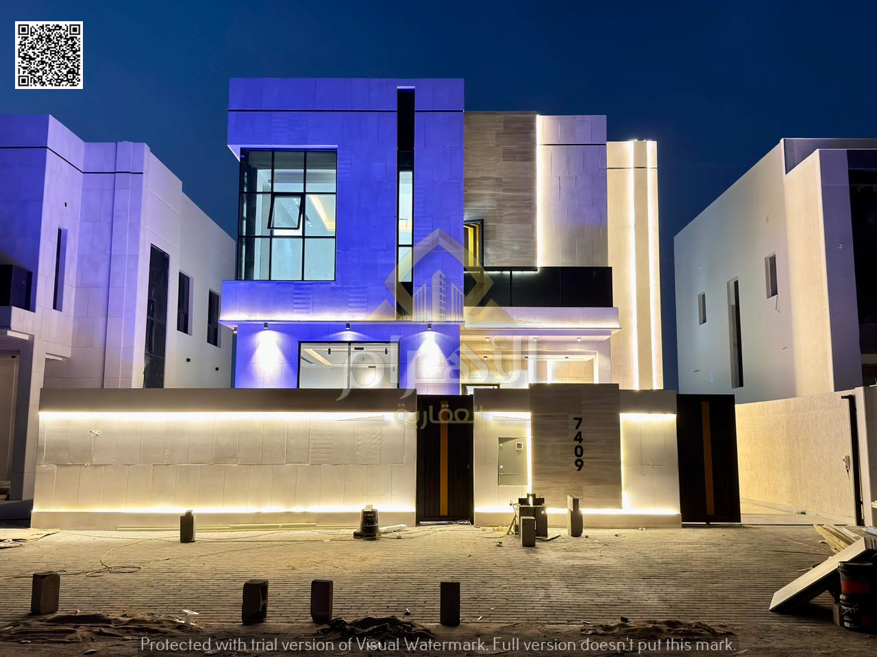 A unique opportunity to own a villa, including registration and ownership fees, modern with an elegant design and a strategic location on a main stree
