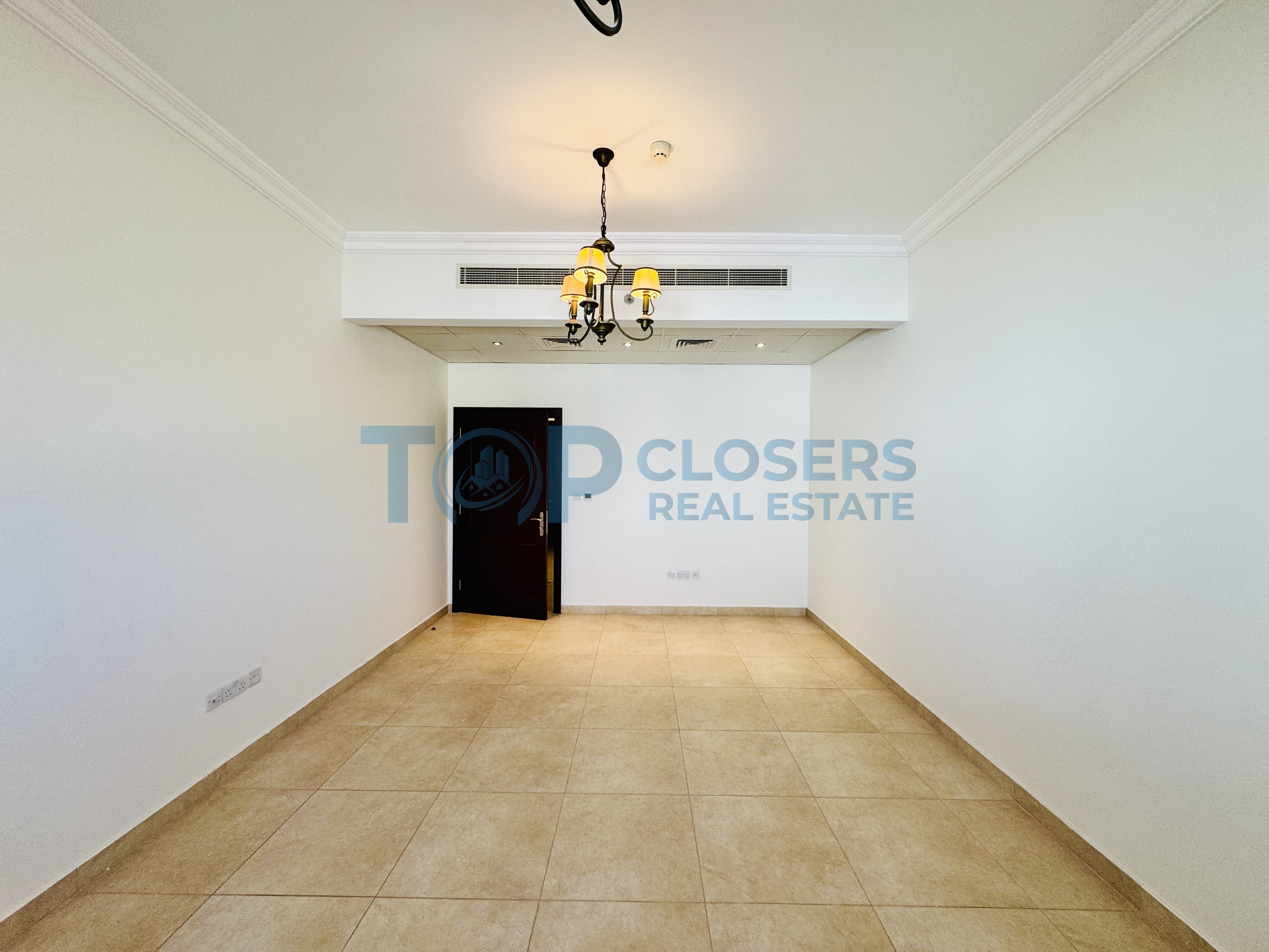 Bright and Spacious | Near Burjeel Hospital |3 bhk
