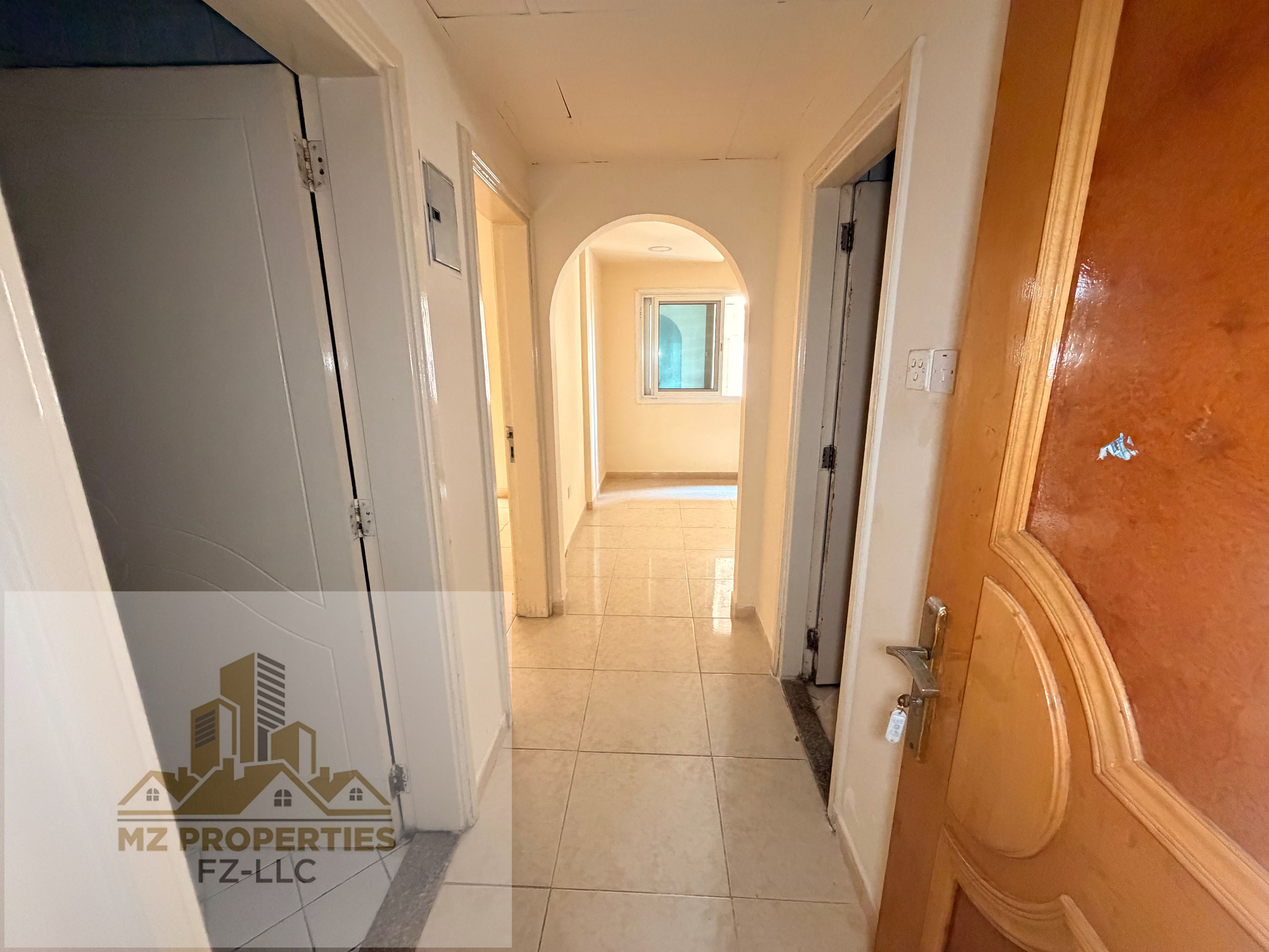 Spacious 1 Bedroom separate hall with balcony