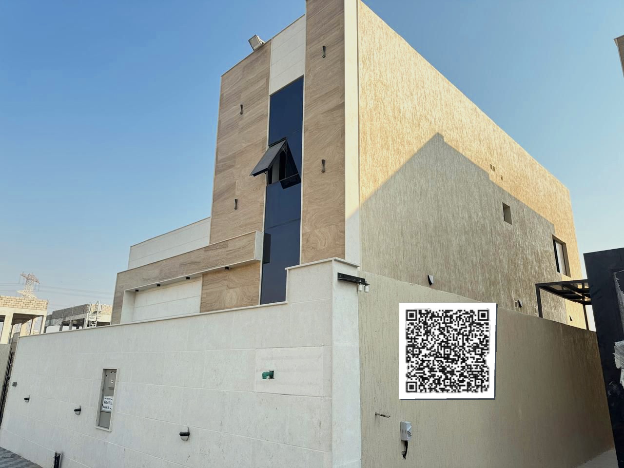 Stunning 6BR Villa for Rent in Al Helo 2 - 3,014 Sqft G+1+Roof Terrace - Modern Closed Kitchen - Private Setback - 4 Payments - Classic Chandeliers