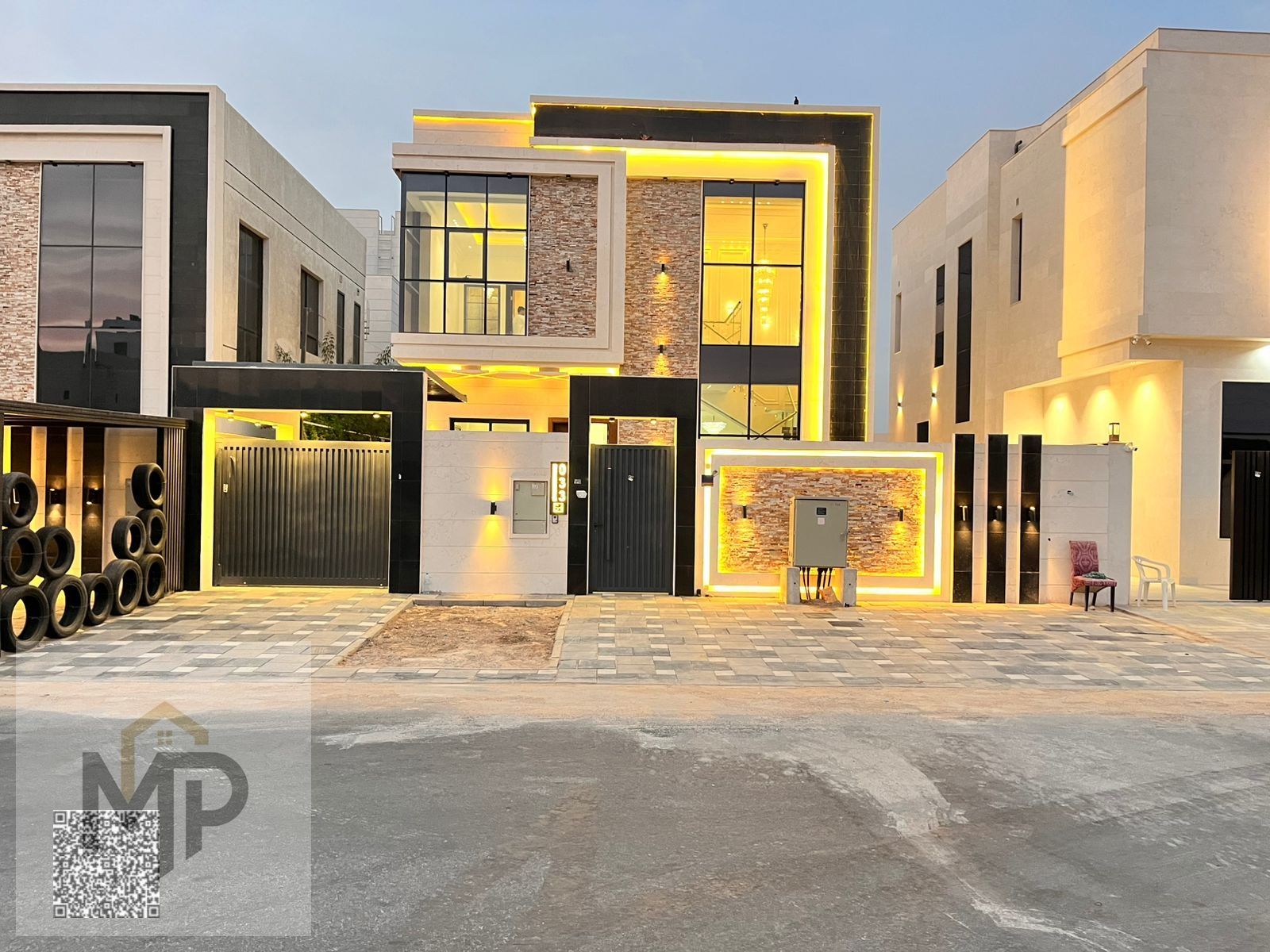 Luxury villa for sale in a prime location with a private pool, monthly installments available. Freehold ownership available to all nationalities.