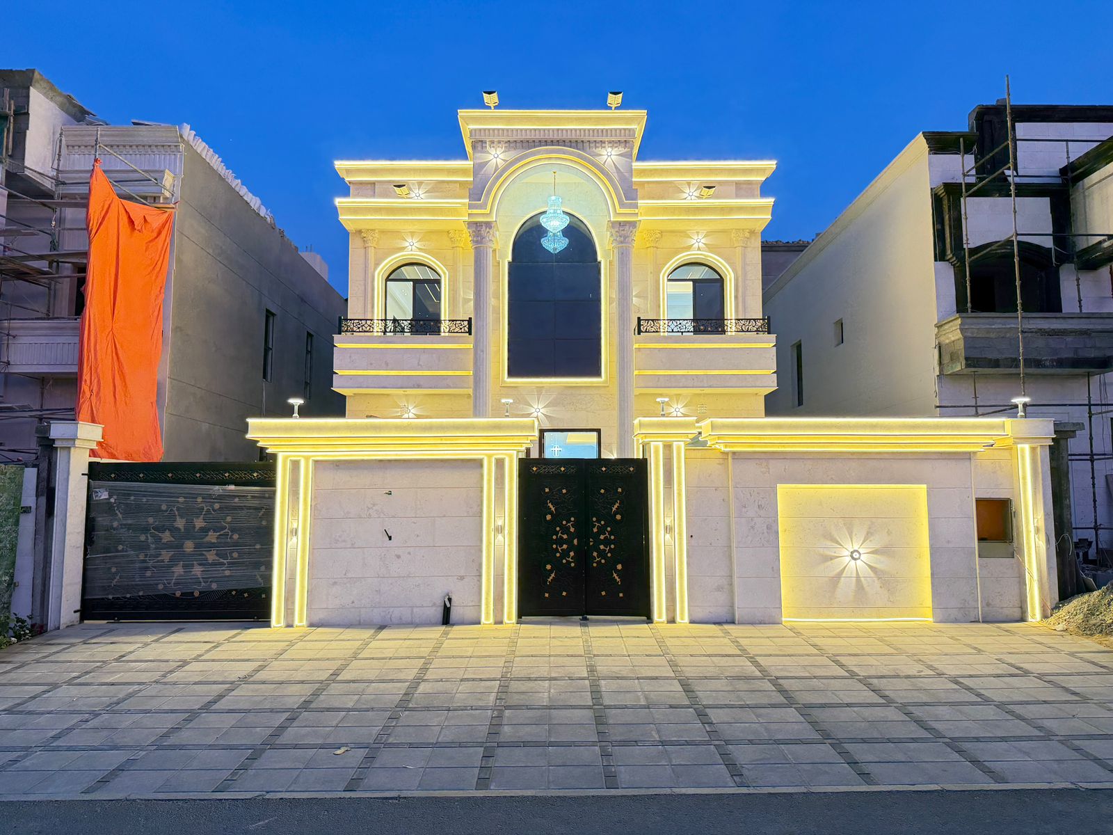 Your chance to own a freehold villa with a rooftop terrace, available to all nationalities. Registration and ownership fees are negotiable. Ready to m