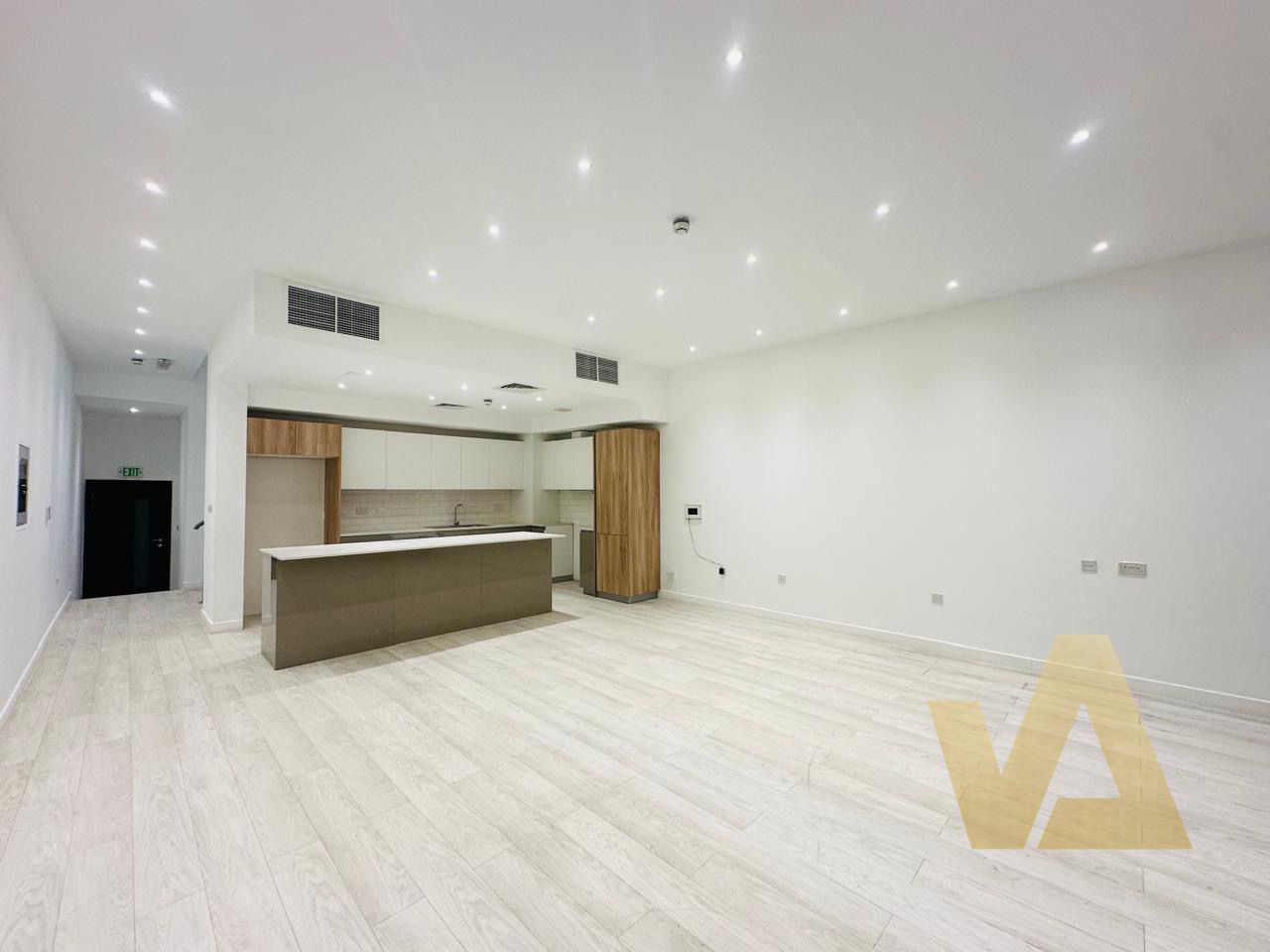 12 Cheq’s | High ceiling | Vacant with ammanities