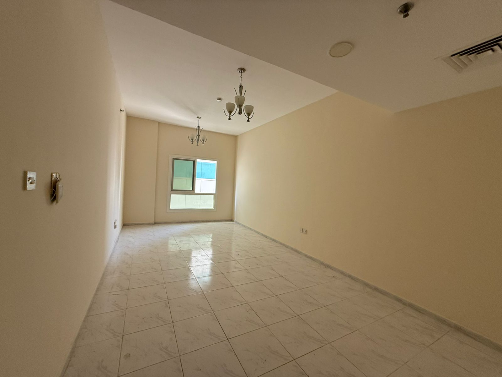 Cheapest 3 BHK / Spacious / Families / Open View