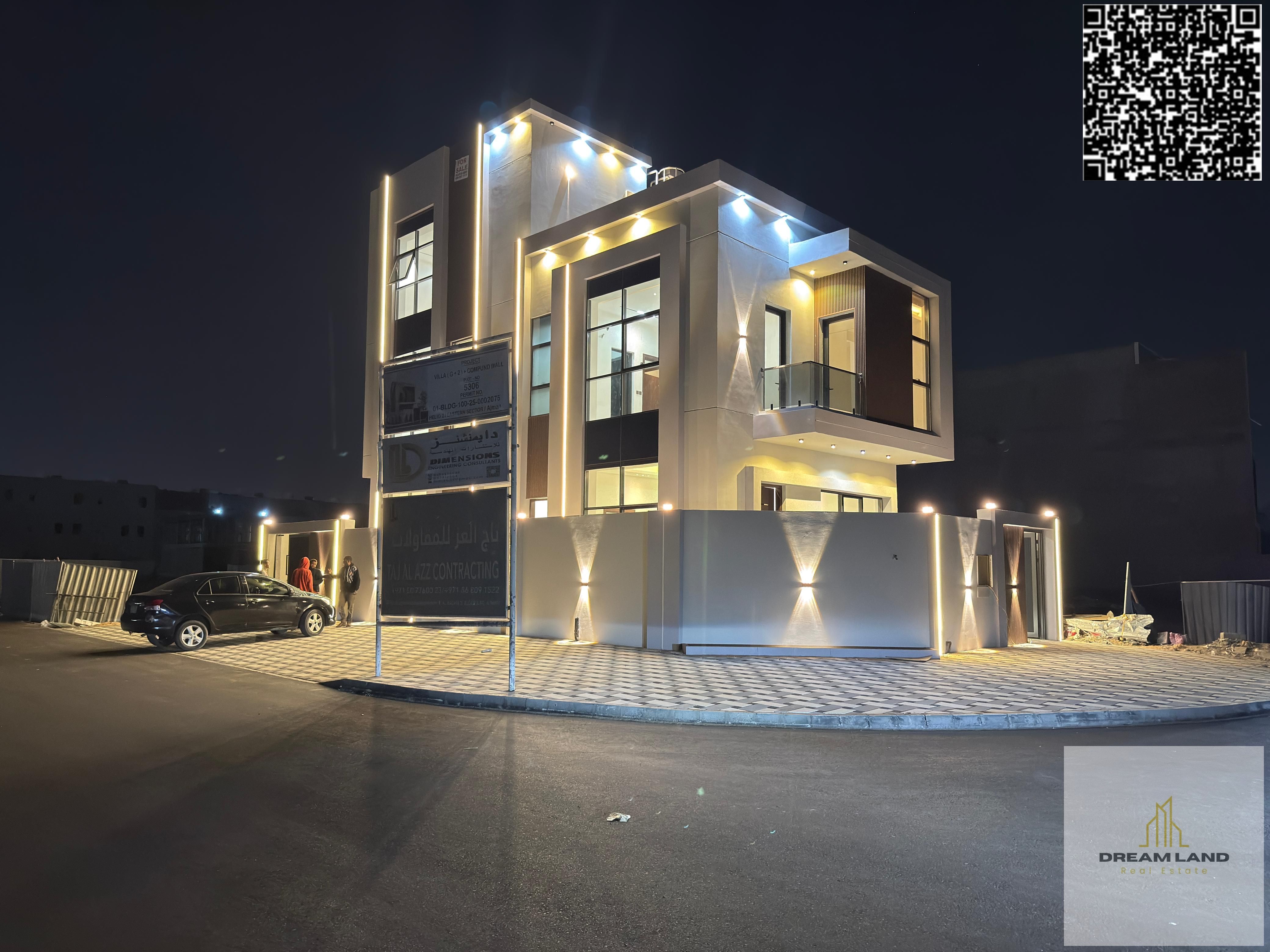 Villa for sale in Al-Helio area, 2 corner of two streets, ground, first and roof, elegant design and super deluxe finishing, 4 rooms, ground, first an