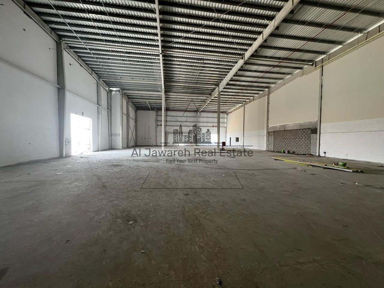 Warehouse for rent, 7515 sq ft, 90 kW electricity, at an attractive price