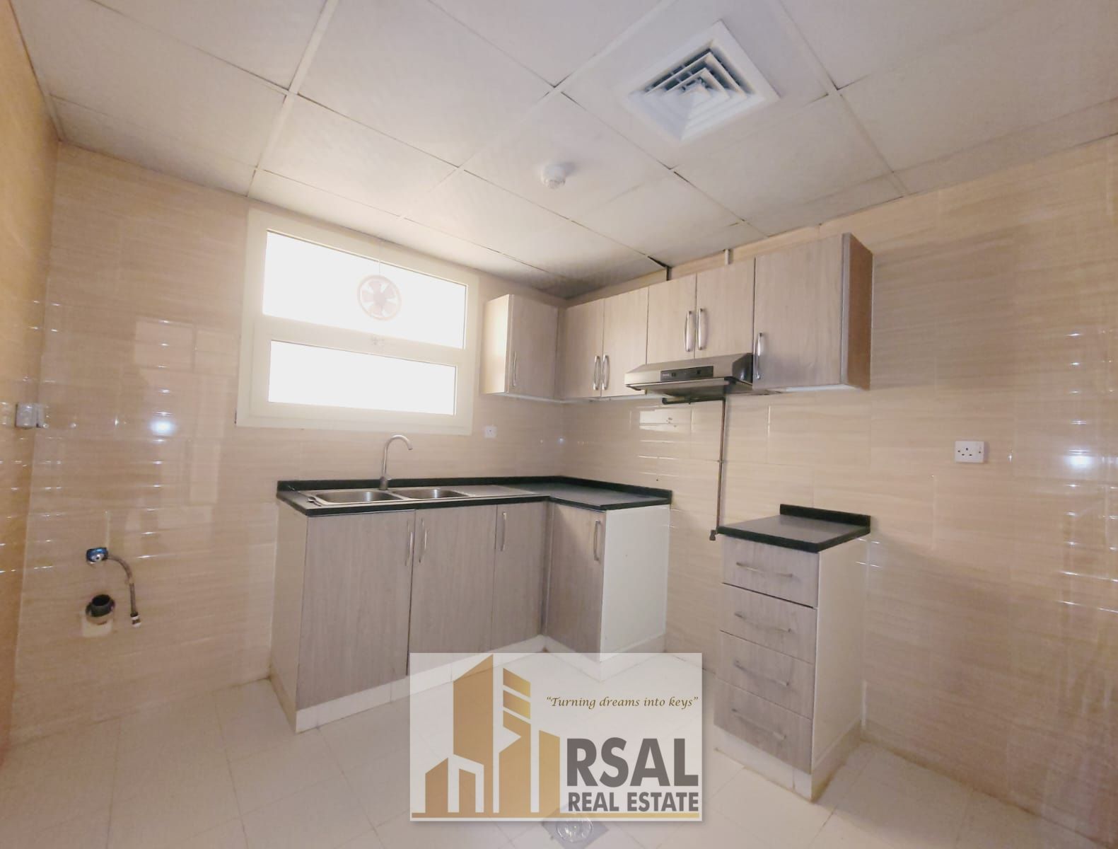 Specious 1BHK With Nice Finishing/Family Building/Near School Area