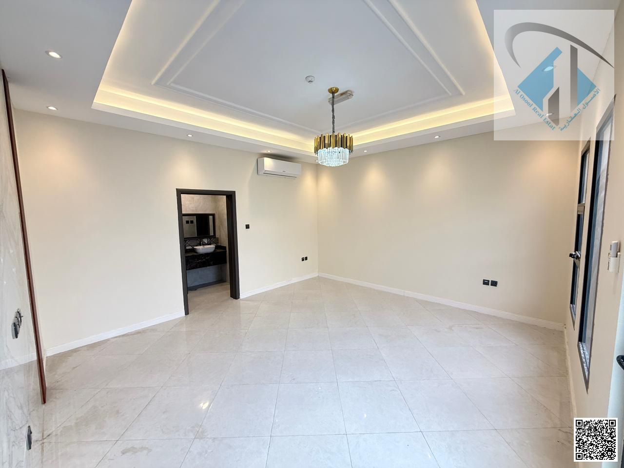 Villa for sale, including electricity, water, and air conditioning, opposite a mosque and service complex.