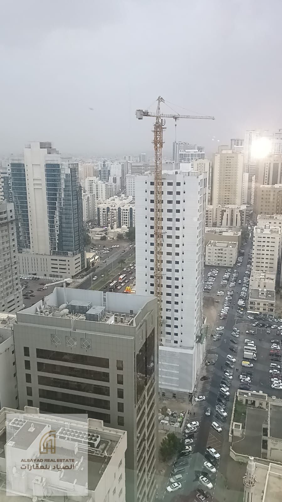 Three-bedroom apartment with living room and open view of King Faisal Street and the lake corniche. Area 2,270 sq. ft. , 5 bathrooms, kitchen with maid’