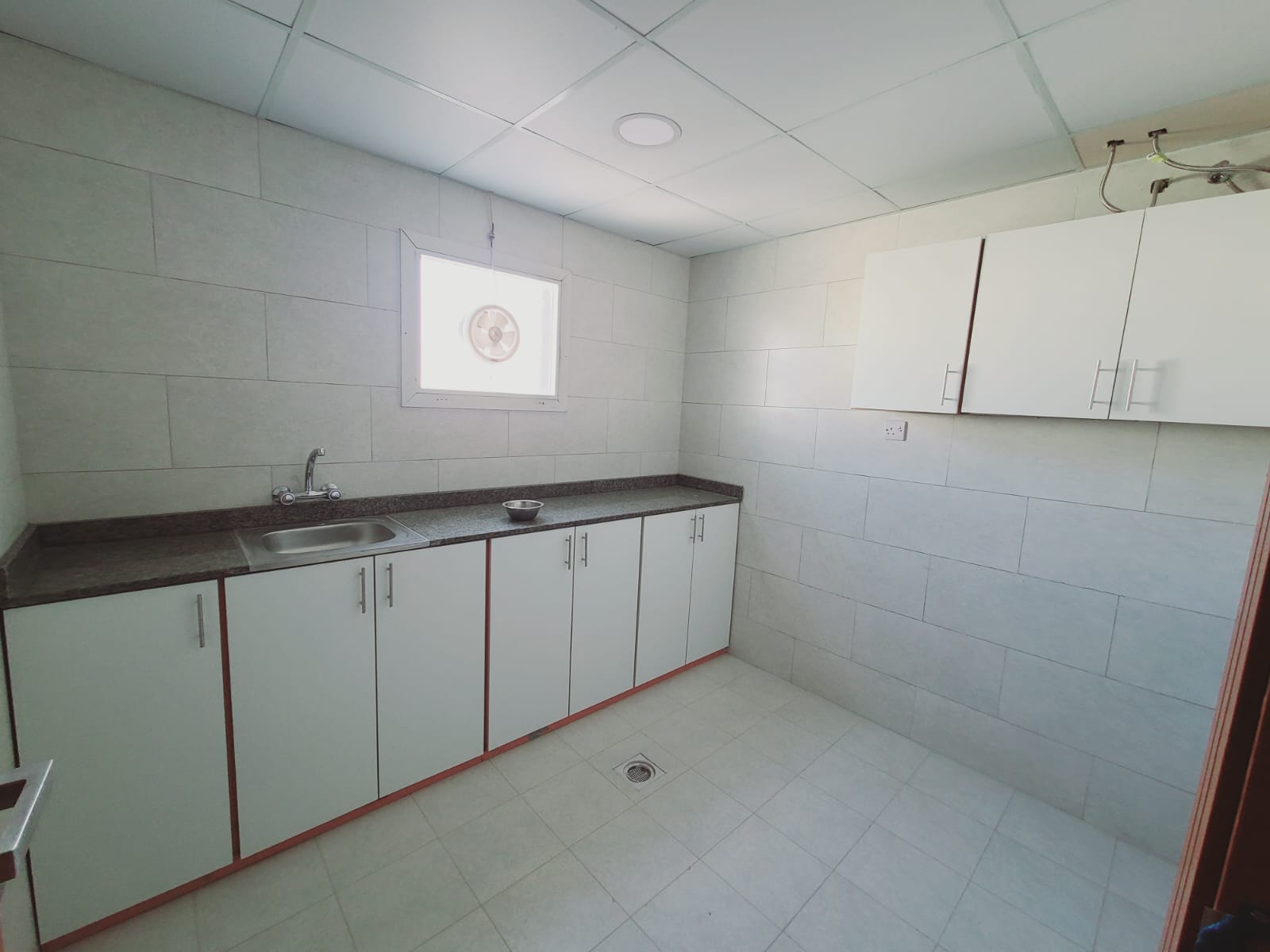 Brand new 1bhk apartment near to safari mall 30k available