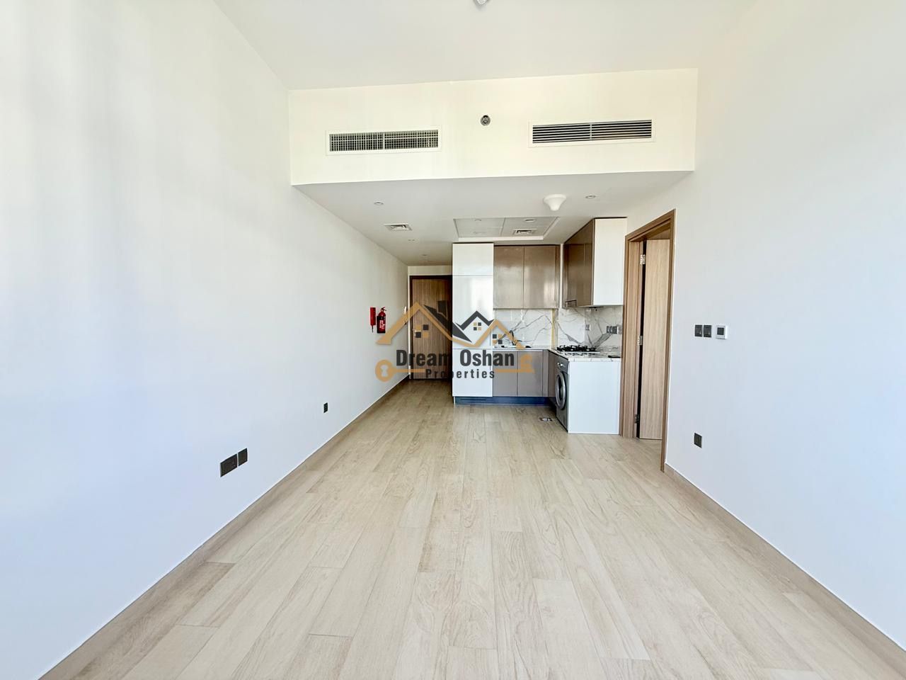 Park Facing | Higher Floor | Ready To Move | Chiller Free