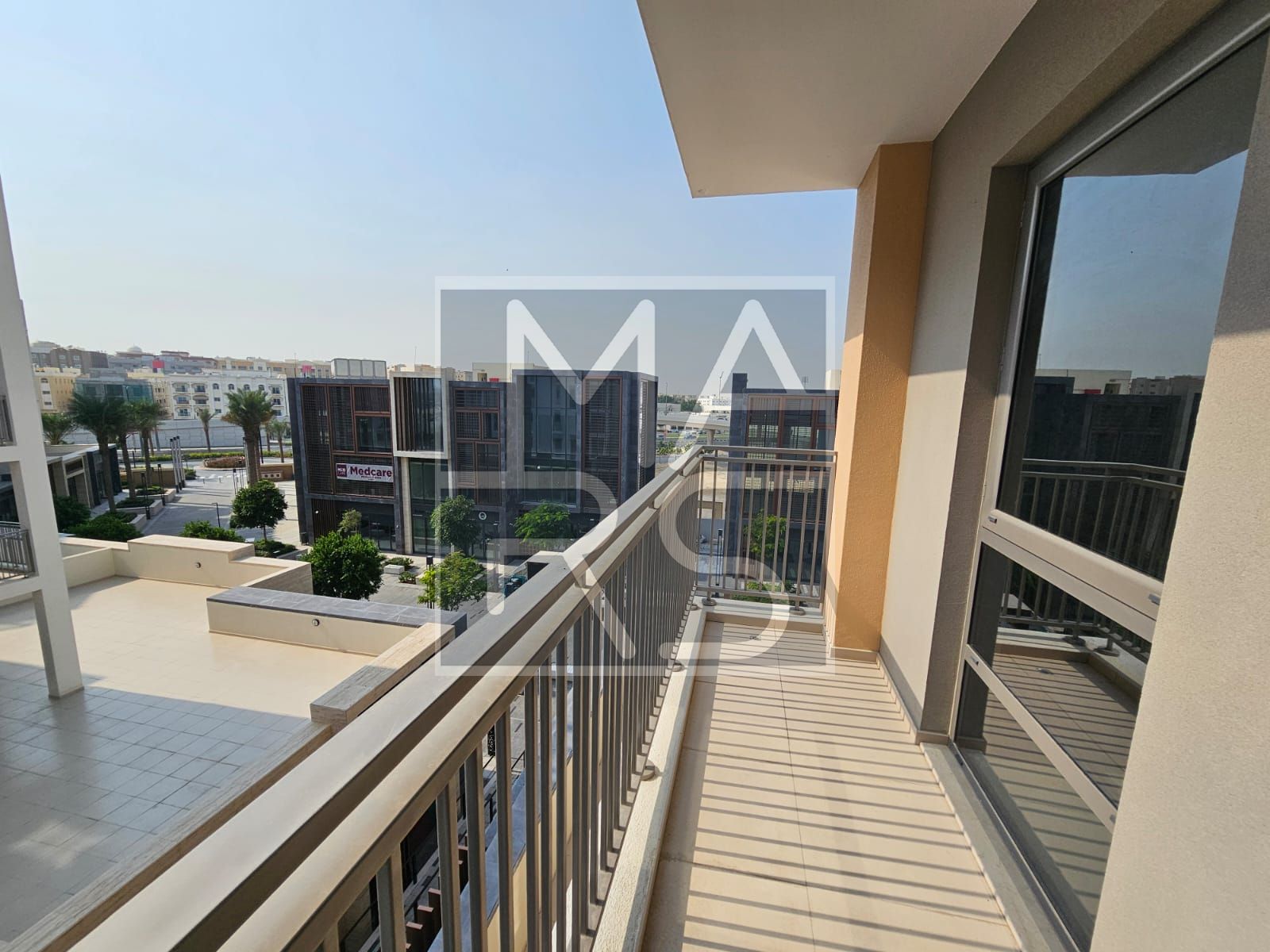 Brand new||1BR||2 washroom||balcony||